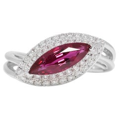 Verführerischer 1,70ct Marquise Rubin & natürlicher Diamant Halo Ring in 18K Weißgold