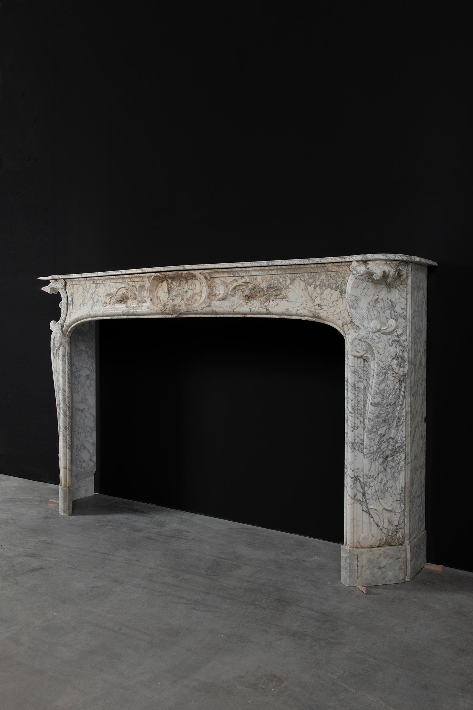 Alluring 18th Century Dutch Louis XV Fireplace Mantel For Sale 1