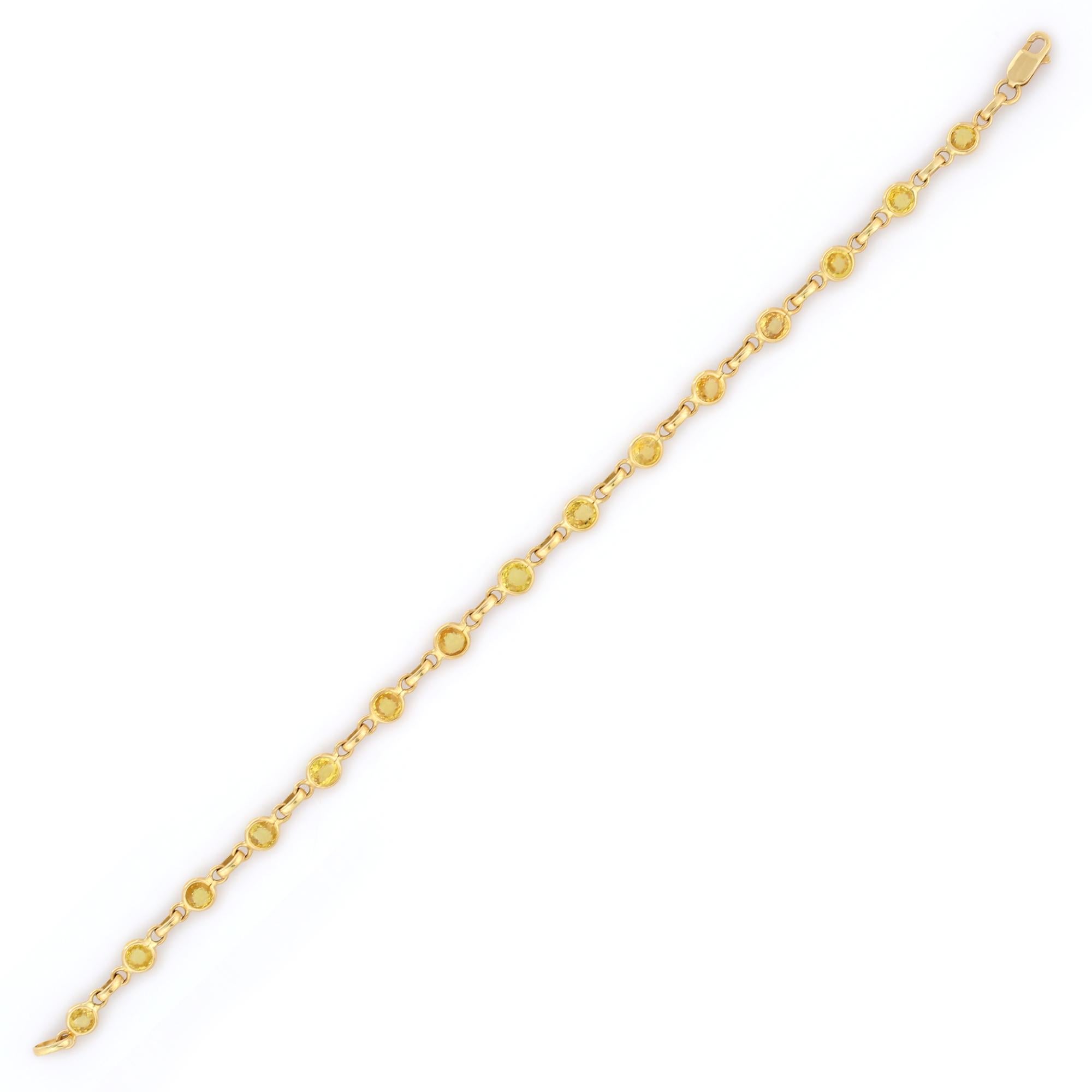 Moderne Superbe bracelet à chaîne en or jaune 18 carats avec saphir jaune taille ronde de 4,14 carats en vente
