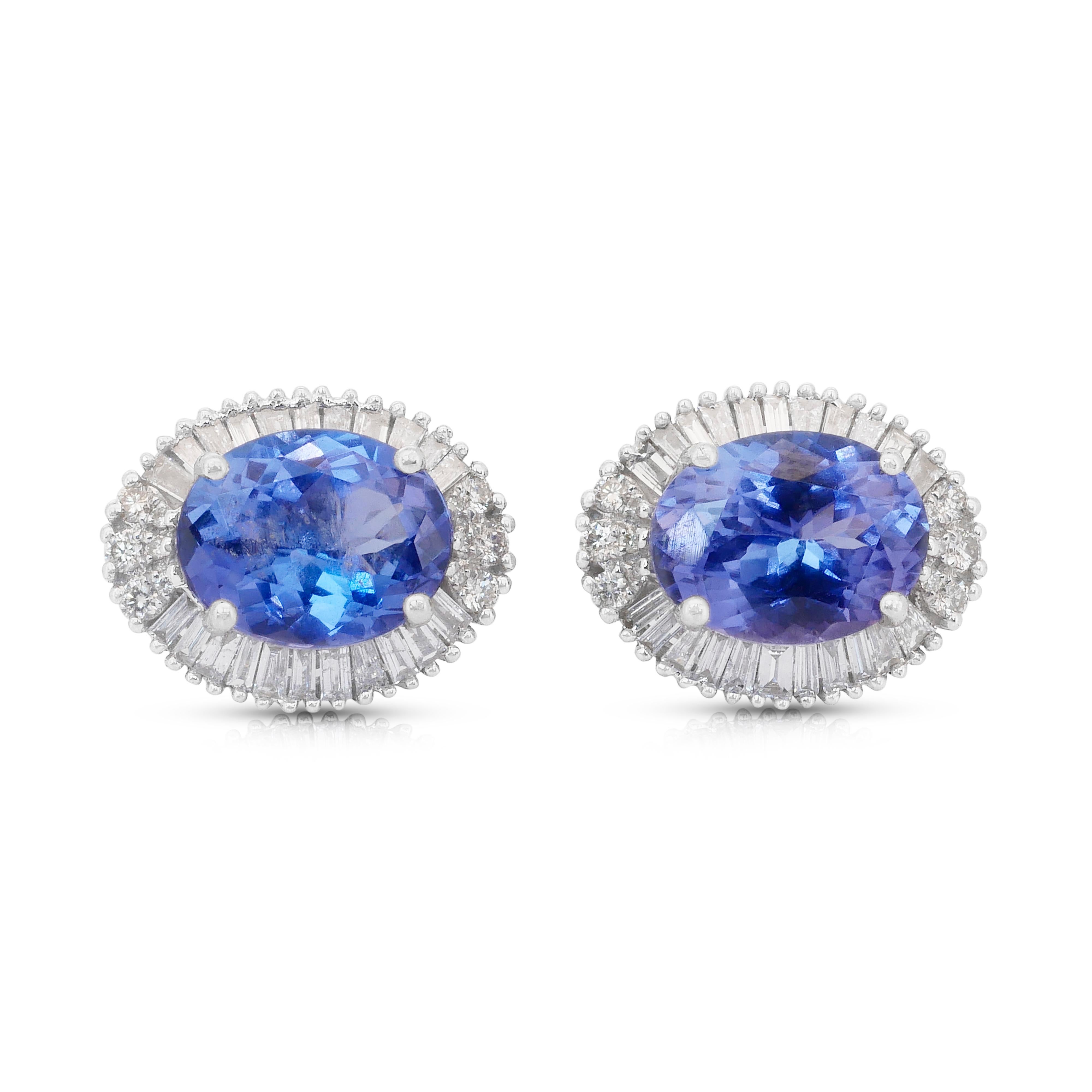 Alluring 6.54ct Tanzanites and Diamonds Stud Earrings in 18k White Gold For Sale 1