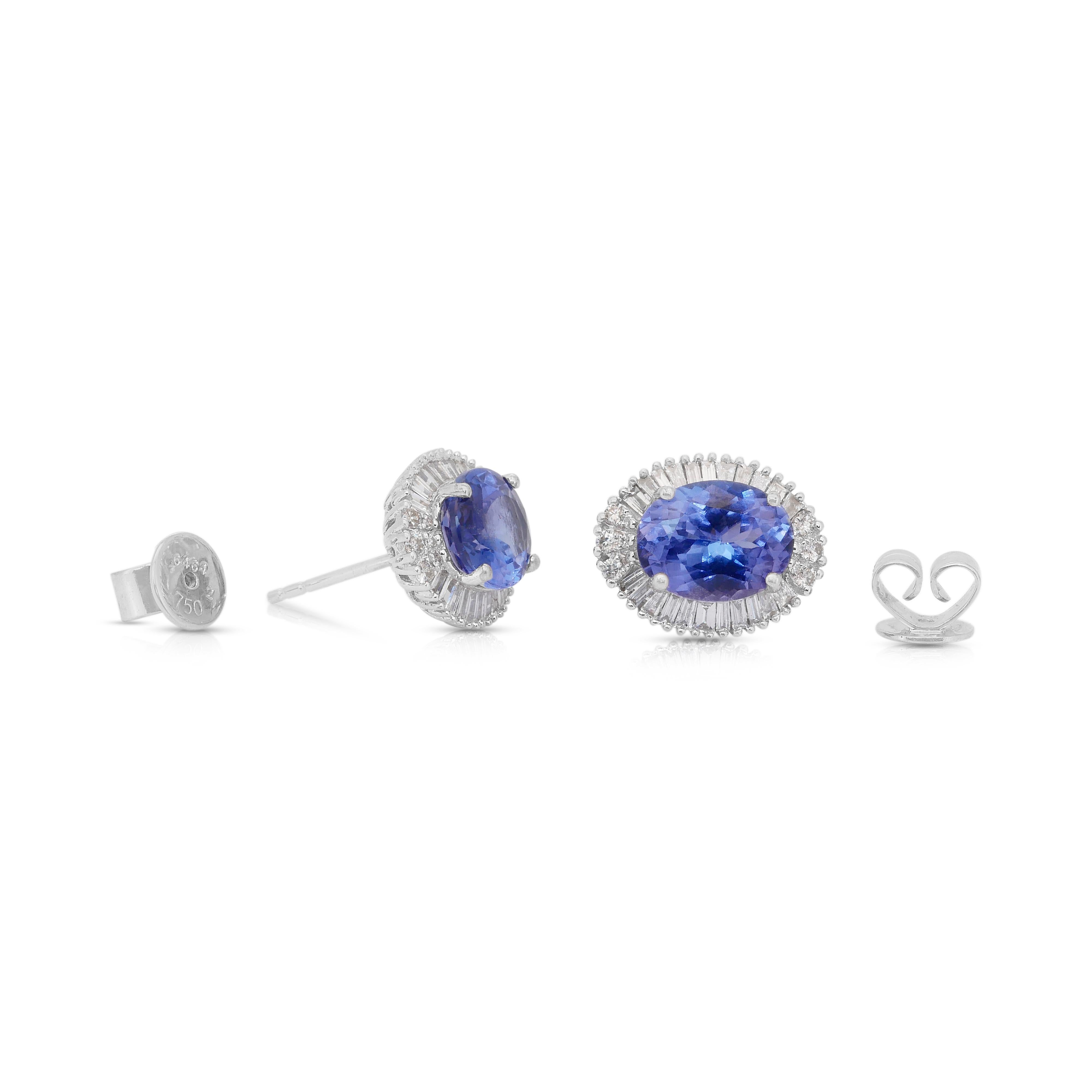 Alluring 6.54ct Tanzanites and Diamonds Stud Earrings in 18k White Gold For Sale 4