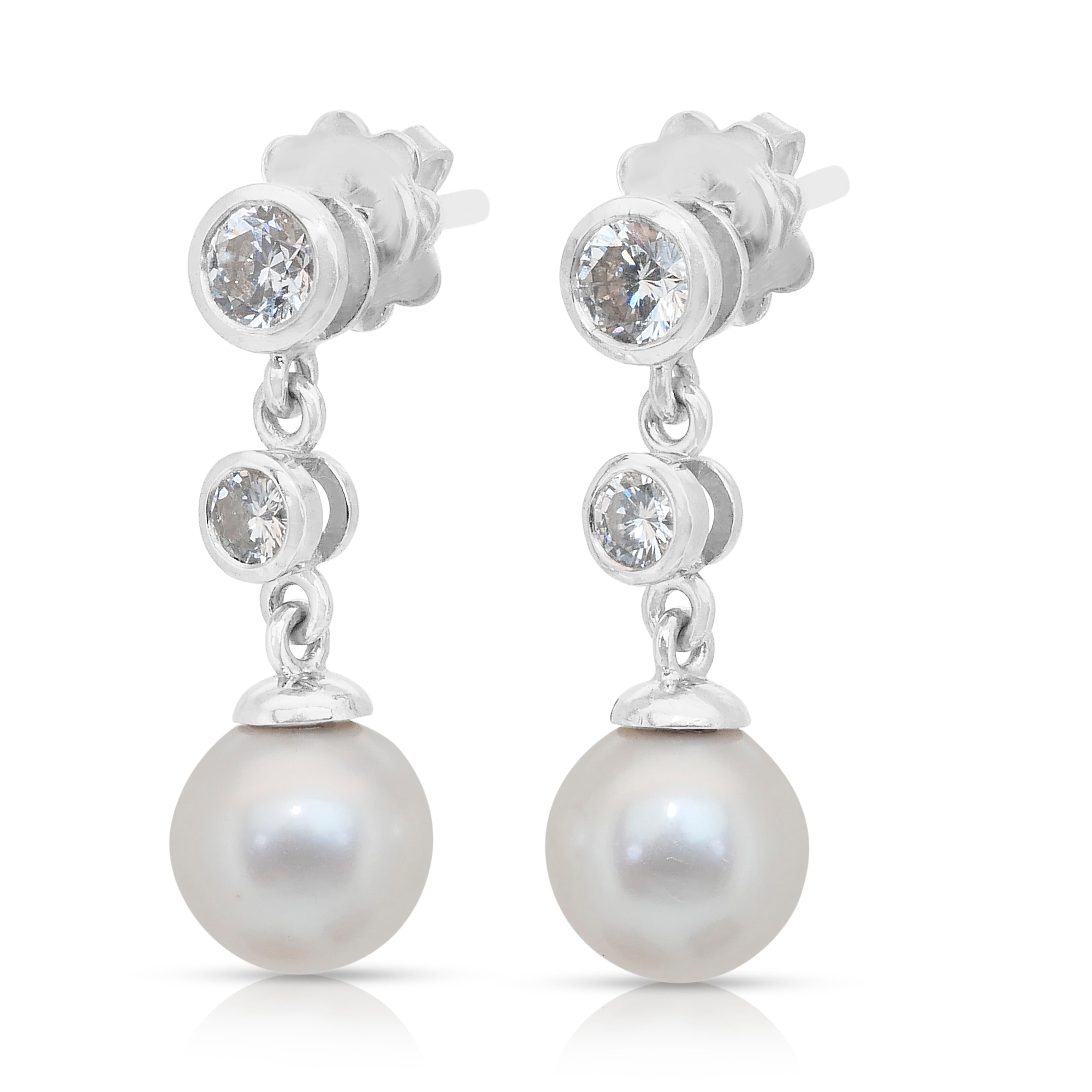 Round Cut Alluring 9.35ct Fresh Water Cultured Pearls and Diamonds Drop Earrings For Sale