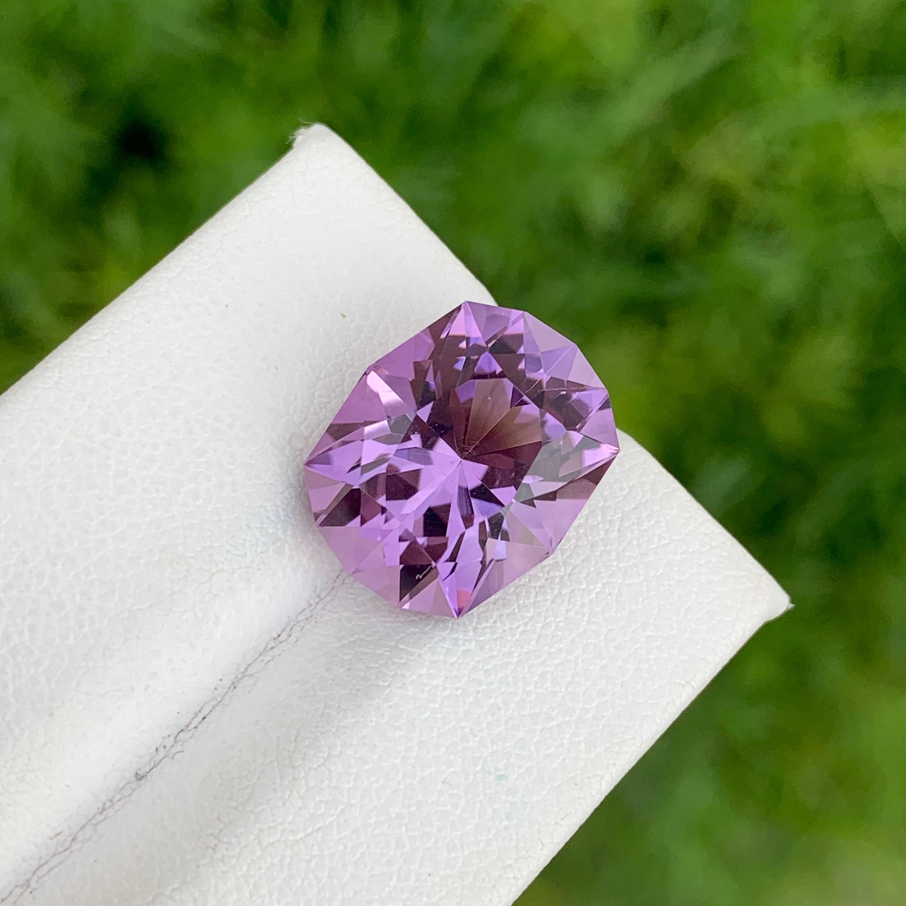 Alluring Beauty 9.65 Carat Fancy Cut Natural Loose Amethyst from Brazil For Sale 5