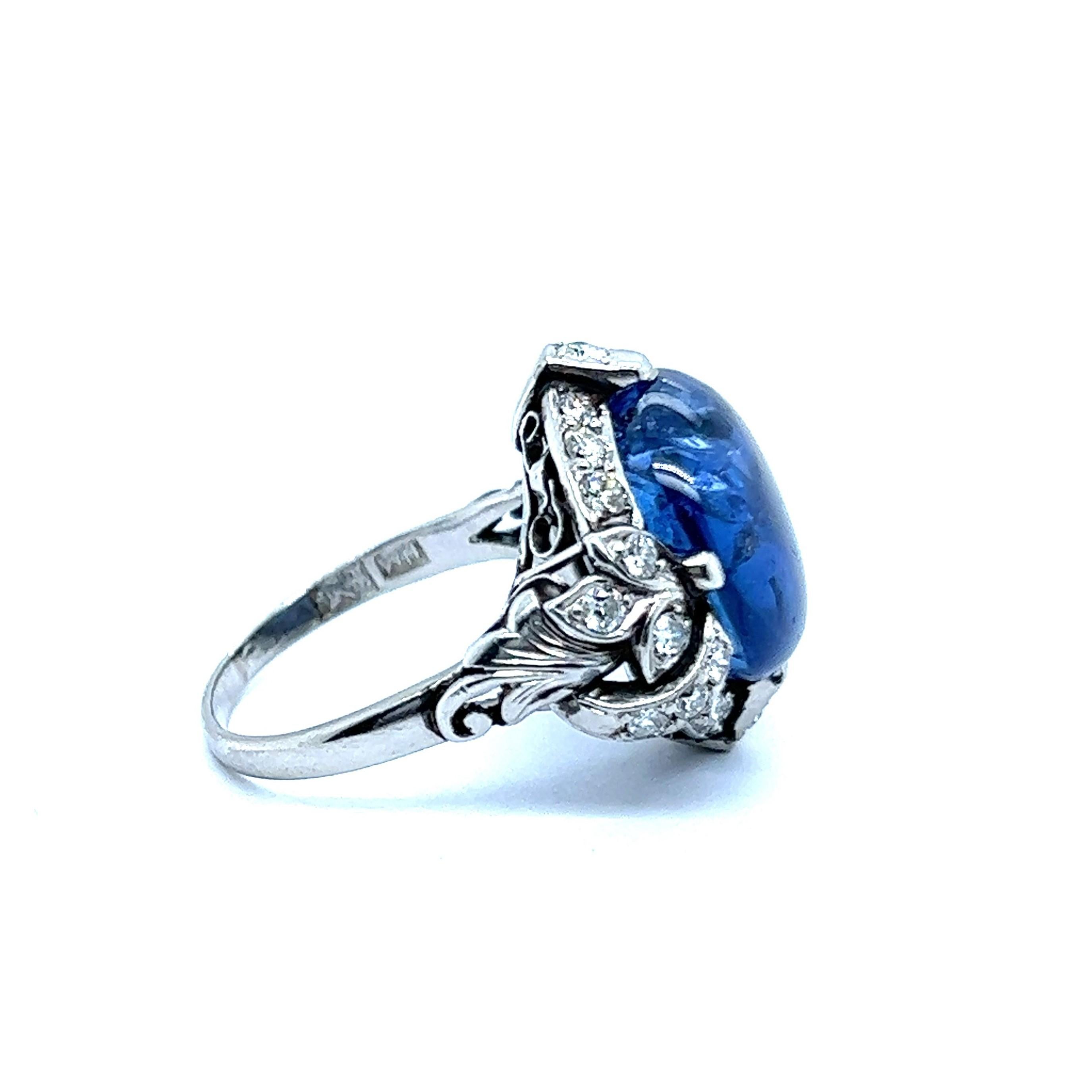 Verführerischer Saphir-Ring aus Platin mit Diamanten im Altschliff (Art déco)