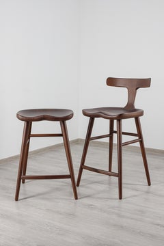 Tabouret de comptoir en bois massif Alma Brown