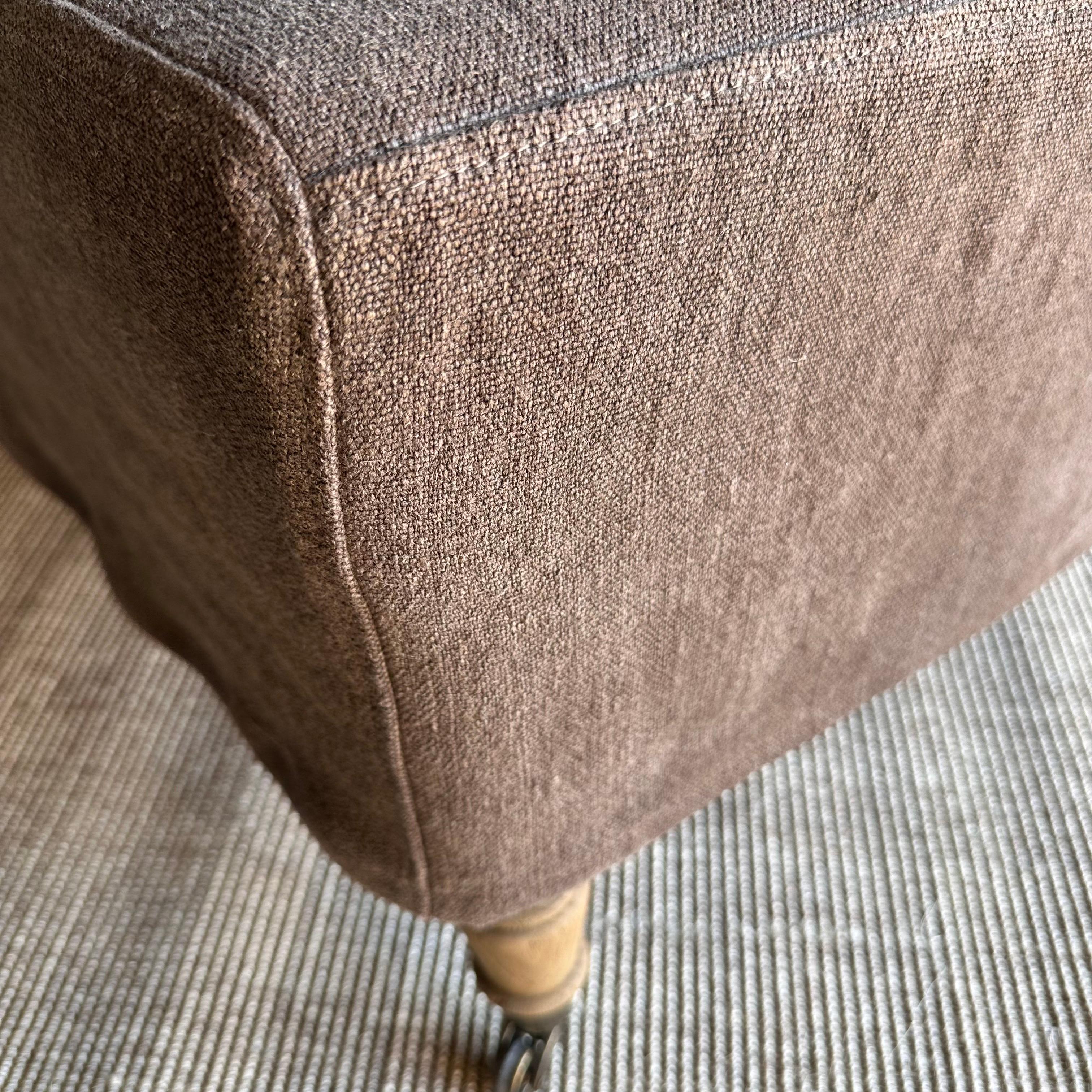 Lin Chaise longue Alma recouverte de lin lavé Brown Stone en vente