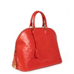 Alma aus rotem Lackleder