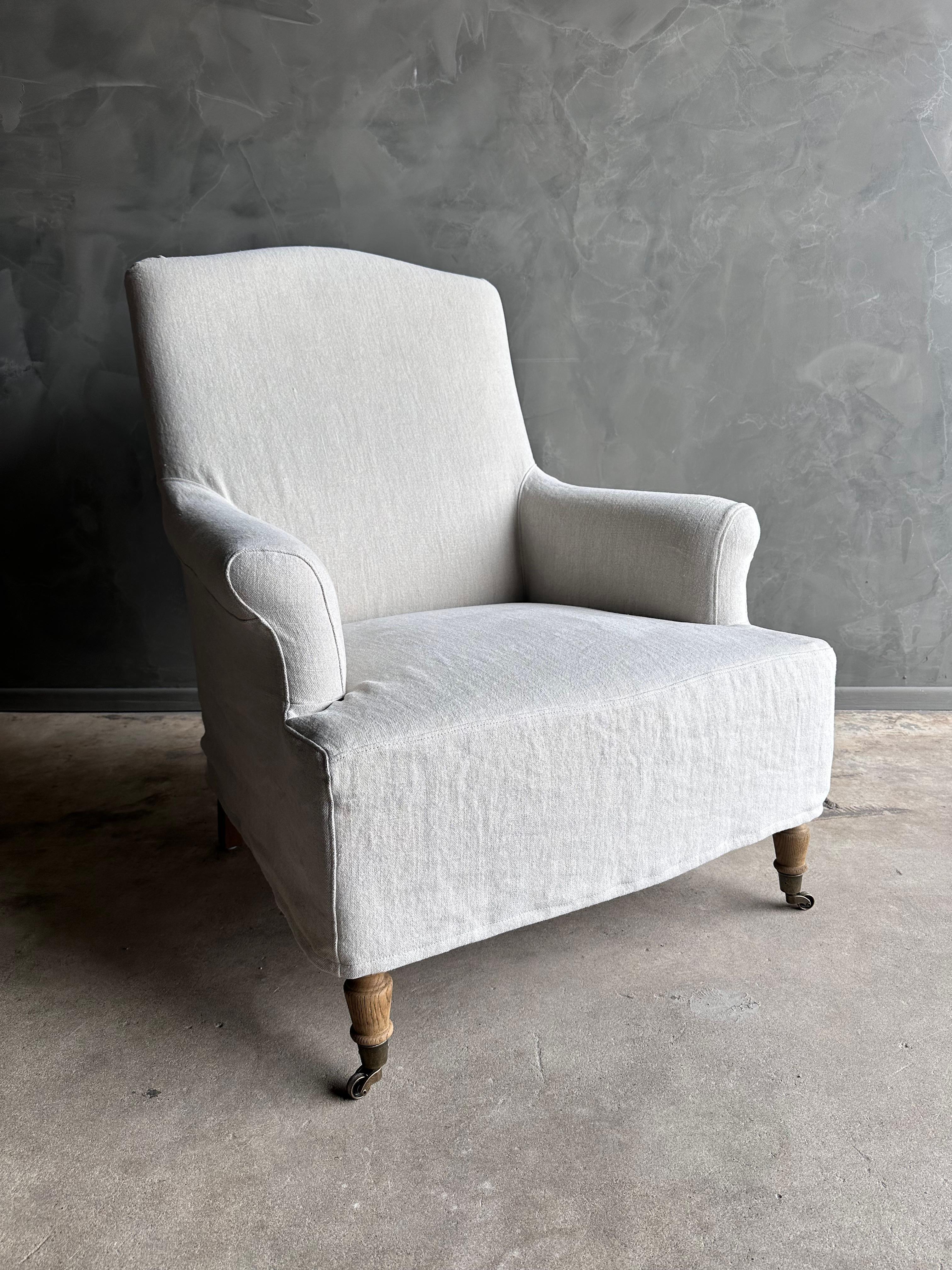 Alma Linen Slip Covered Club Chair with White Oak Legs and Caster Wheels In New Condition For Sale In Old Town Orange, CA