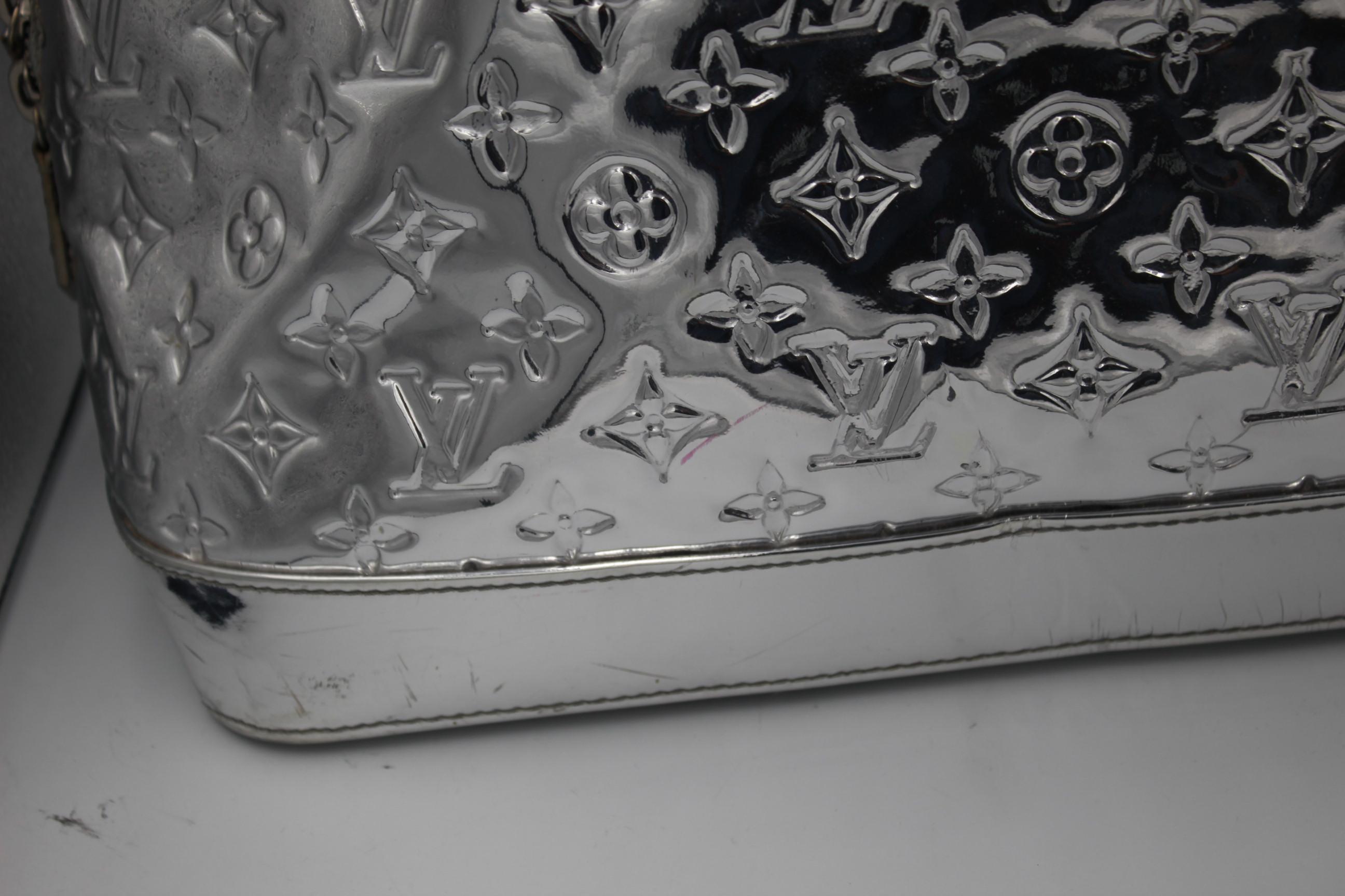 Alma Louis Vuitton XL Bag in Silver Miroir Leather For Sale 1