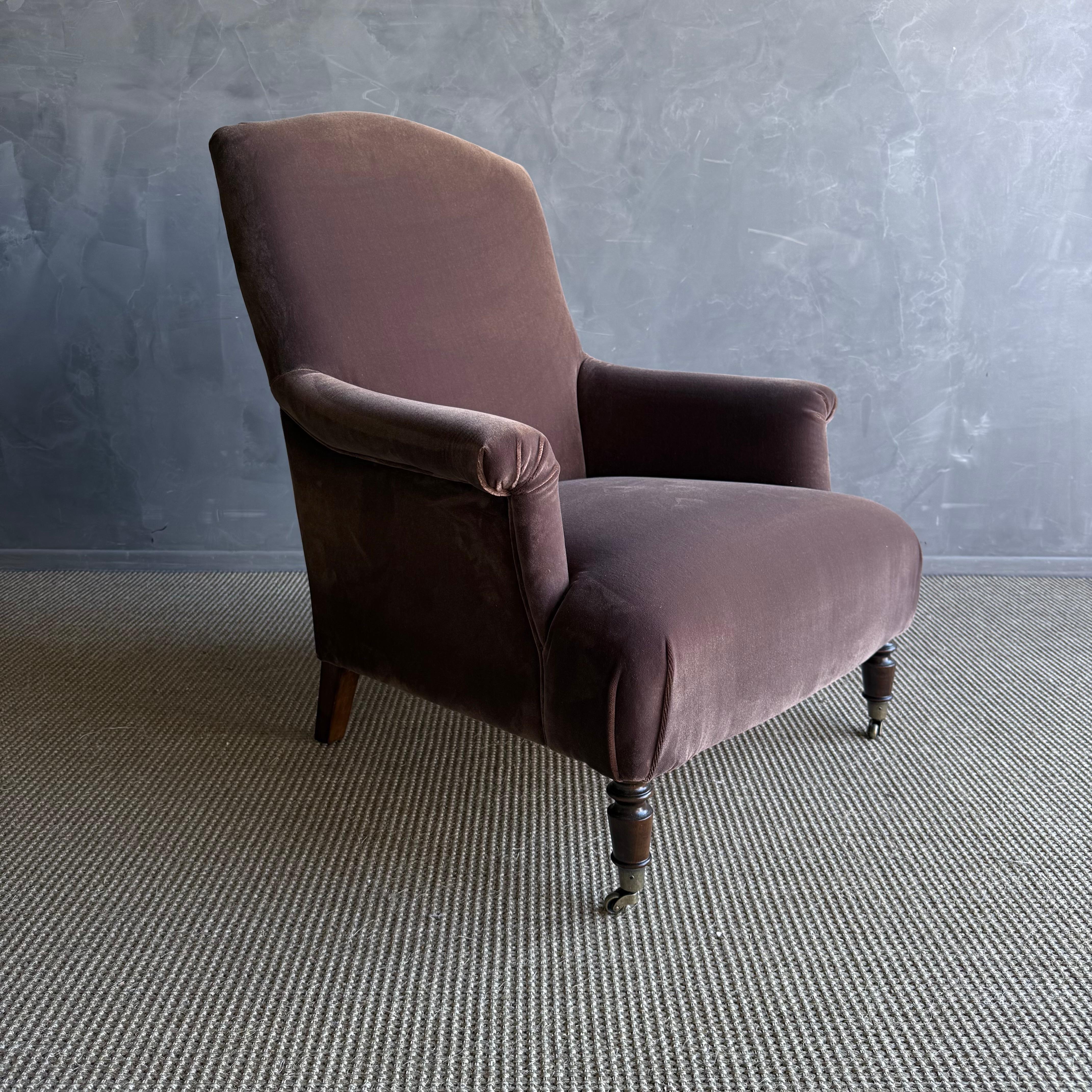 Alma Napoleon Style Accent Chair in Velvet im Zustand „Neu“ im Angebot in Old Town Orange, CA