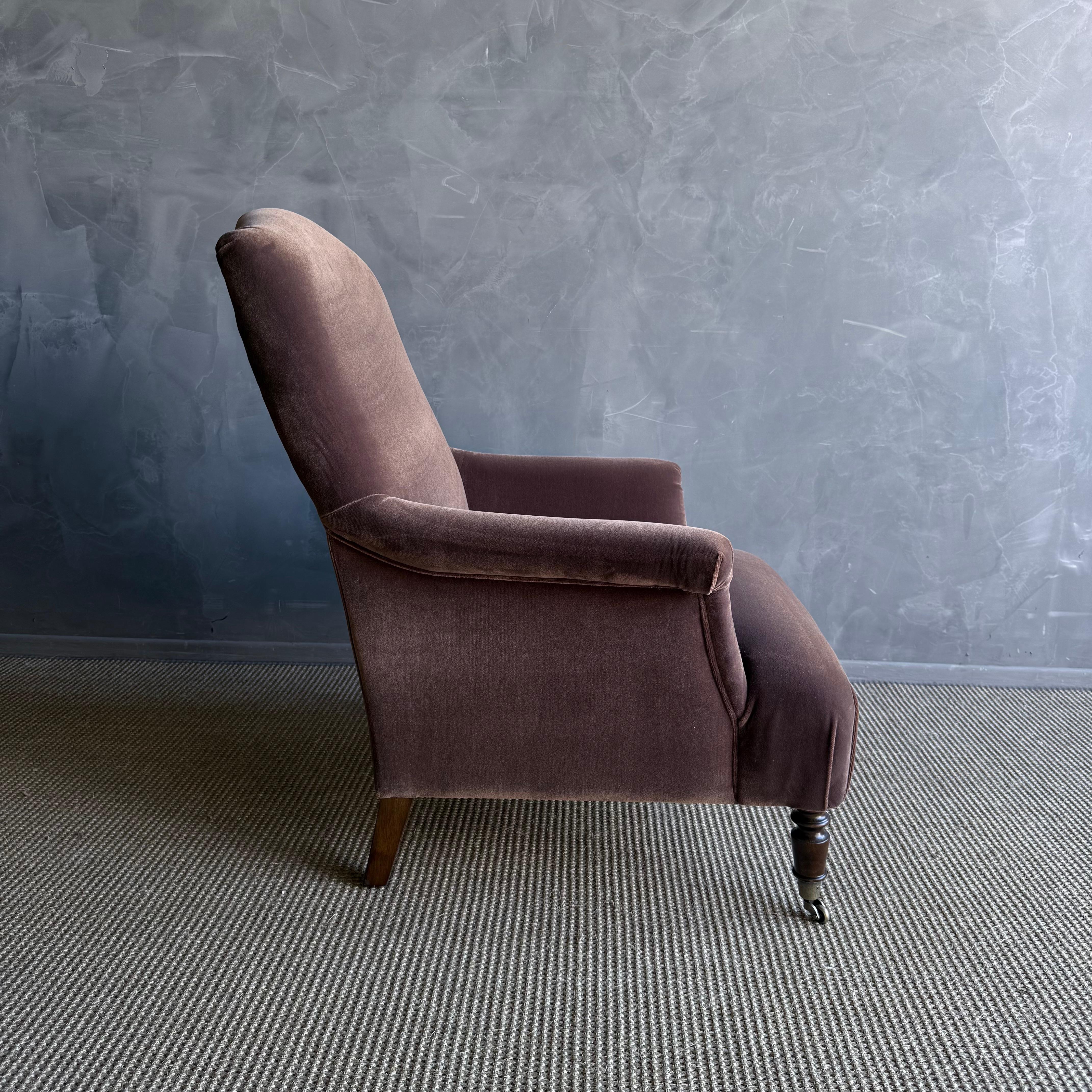 Alma Napoleon Style Accent Chair in Velvet (21. Jahrhundert und zeitgenössisch) im Angebot