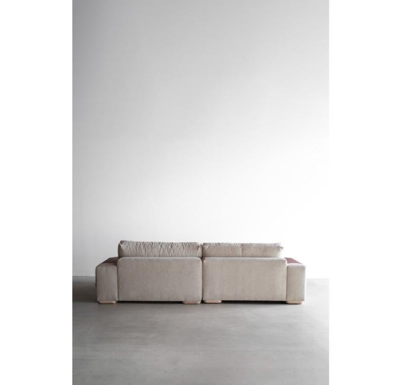 Divano componibile Alma (Divano e Chaise) In condizioni Nuovo in vendita a Los Angeles, CA