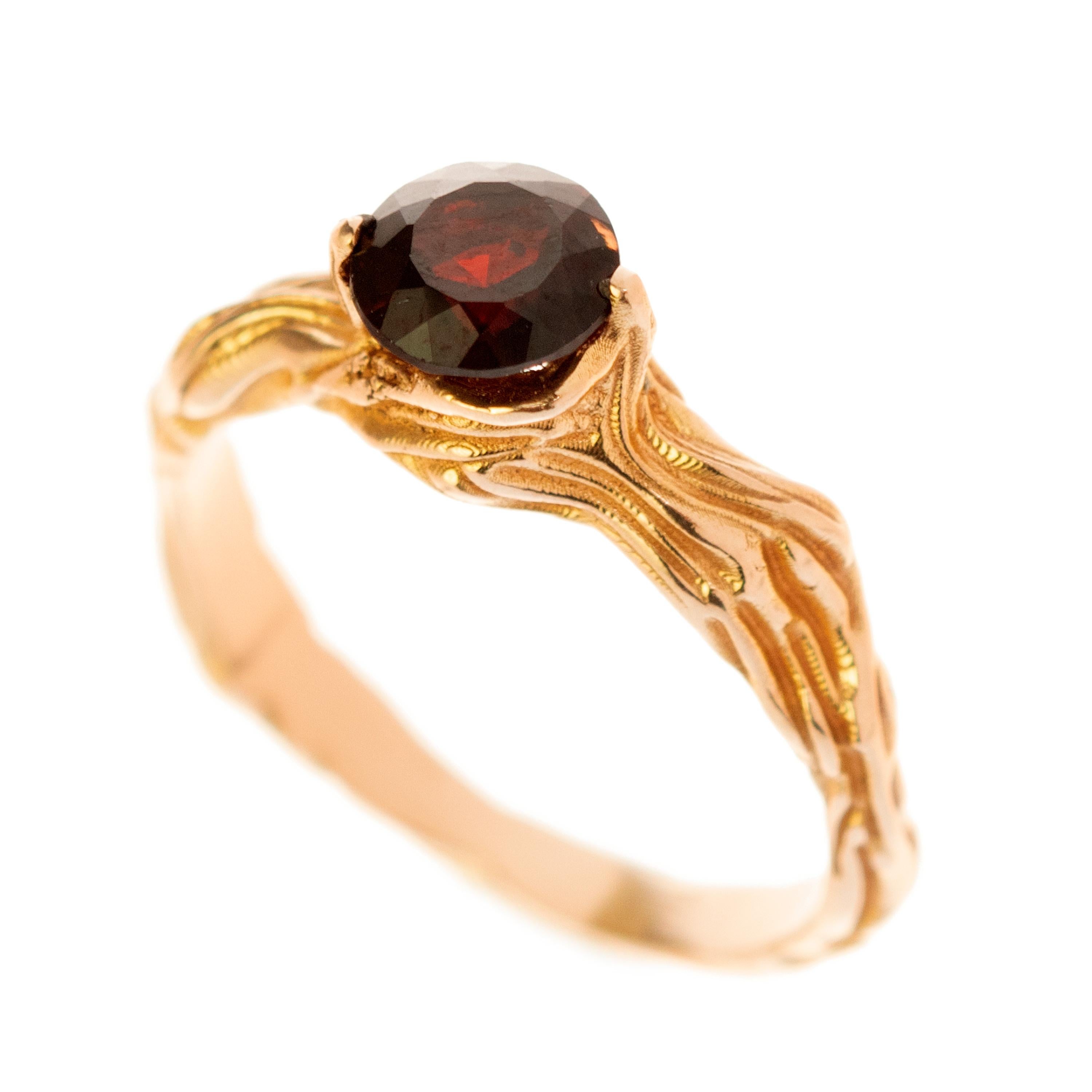 Almandine Bague cocktail italienne sculptée à la main en or rose et rose 18 carats avec grenat, faite à la main en vente 3