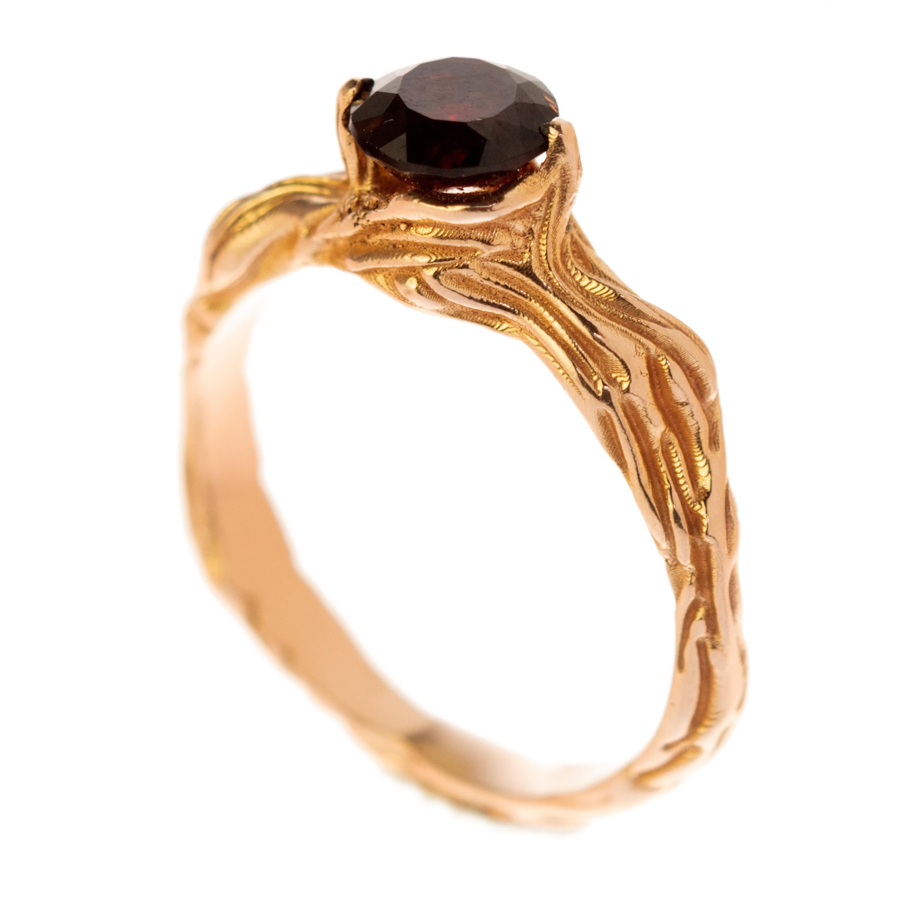Almandine Bague cocktail italienne sculptée à la main en or rose et rose 18 carats avec grenat, faite à la main en vente 4