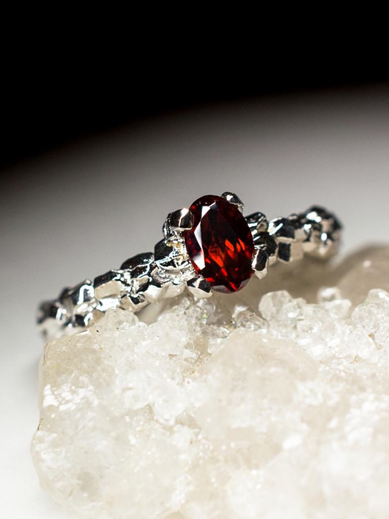 da uomo o donna Anello in argento con granato almandino Anello in pietra preziosa con granato, minuscolo regalo in vendita
