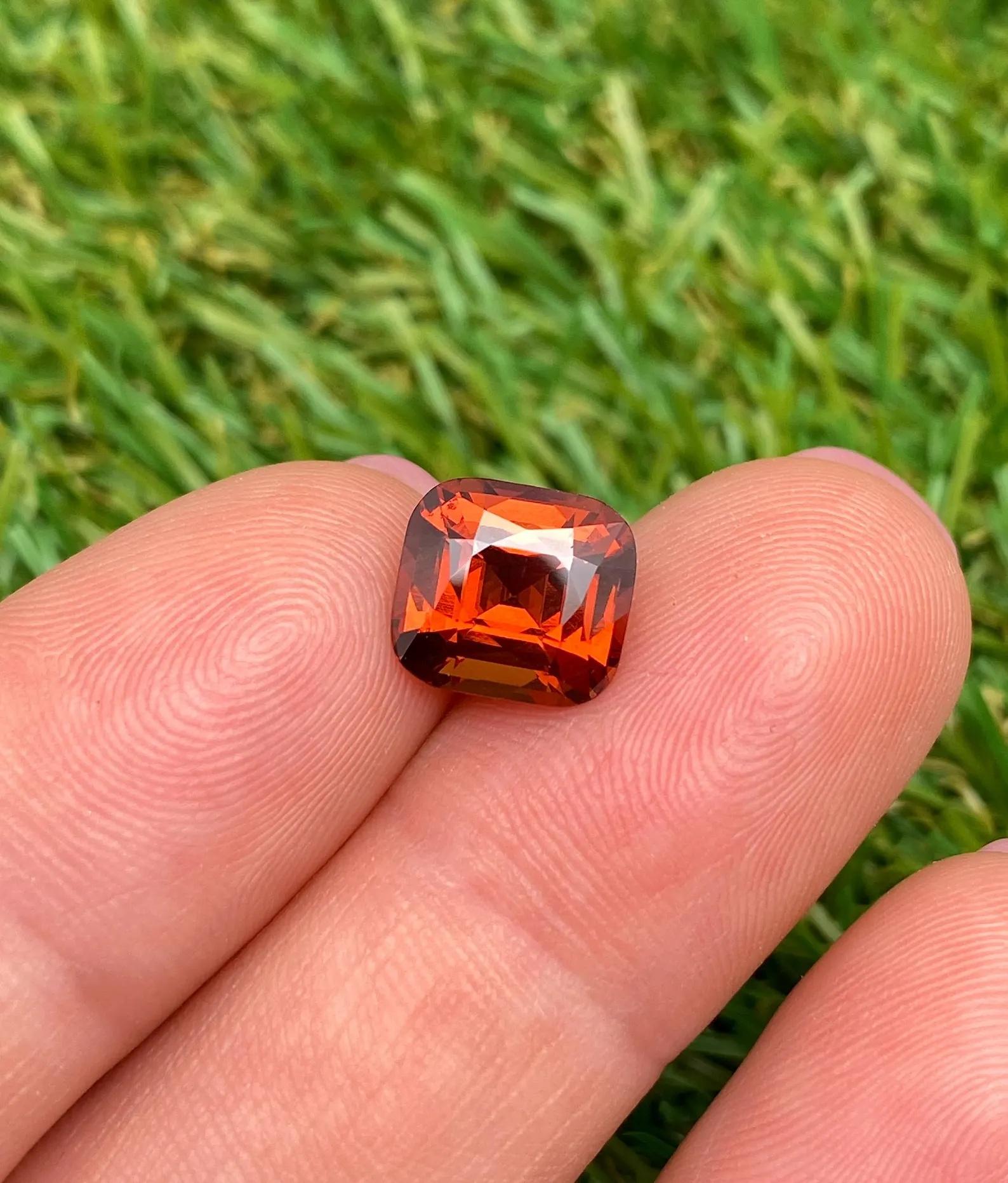 Almandin-Spessartin-Granat 4,57ct natürlicher Edelstein, Kissenschliff, Zertifikat im Angebot 3