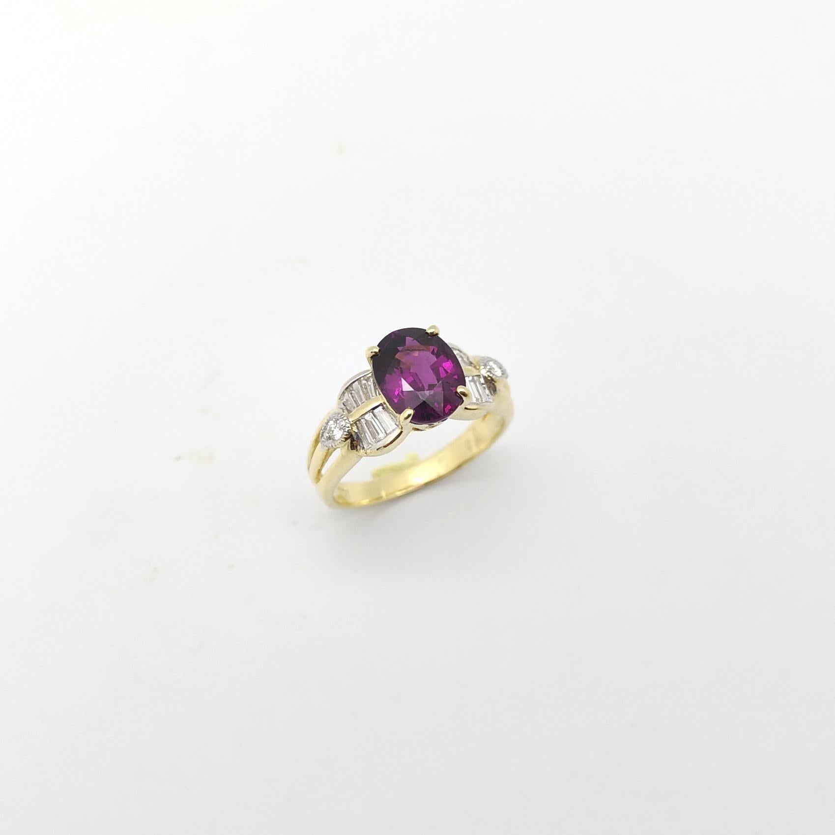 Anello con granato di almandite e diamanti con montatura in oro 18 carati in vendita 8