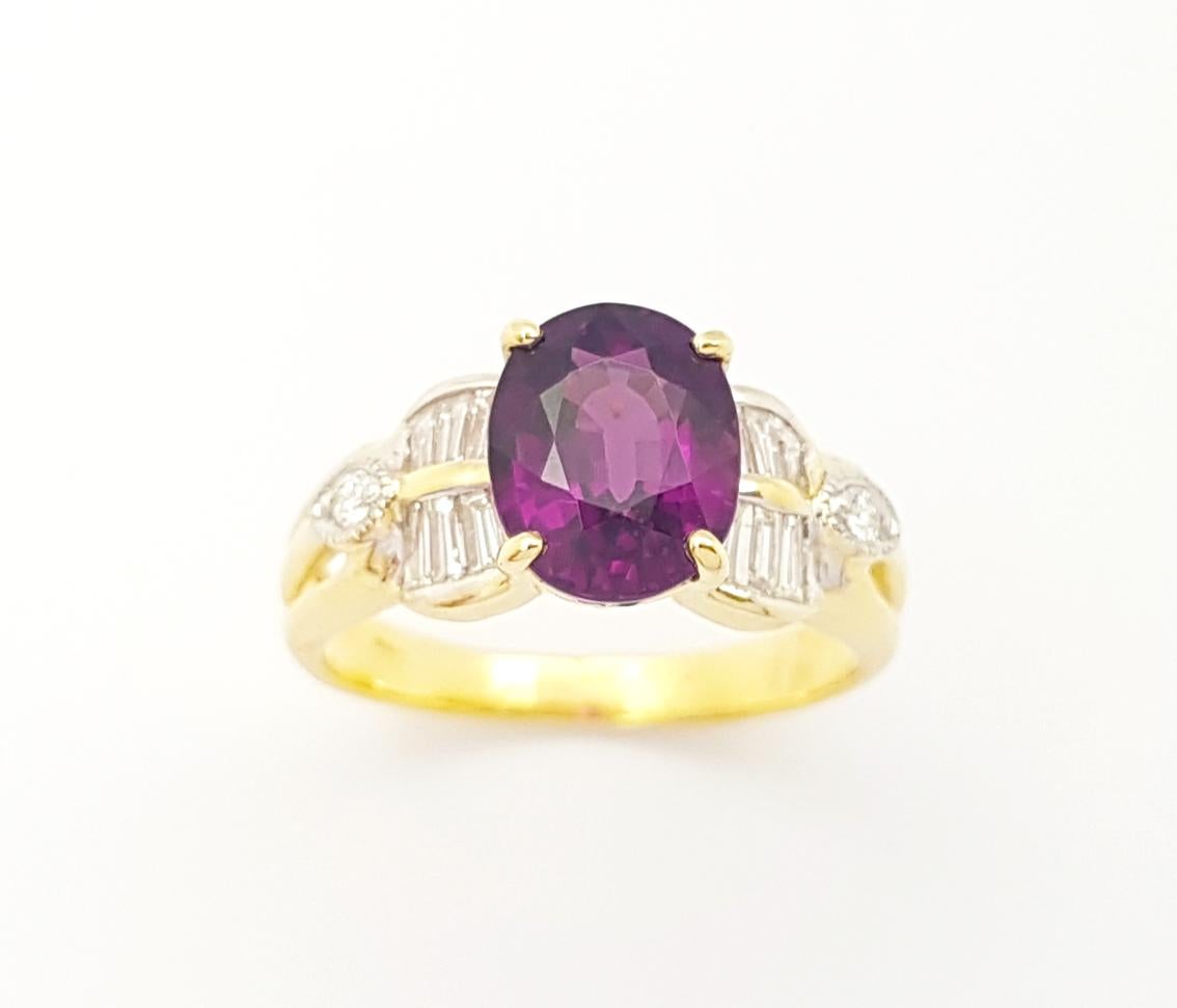 Anello con granato di almandite e diamanti con montatura in oro 18 carati in vendita 3
