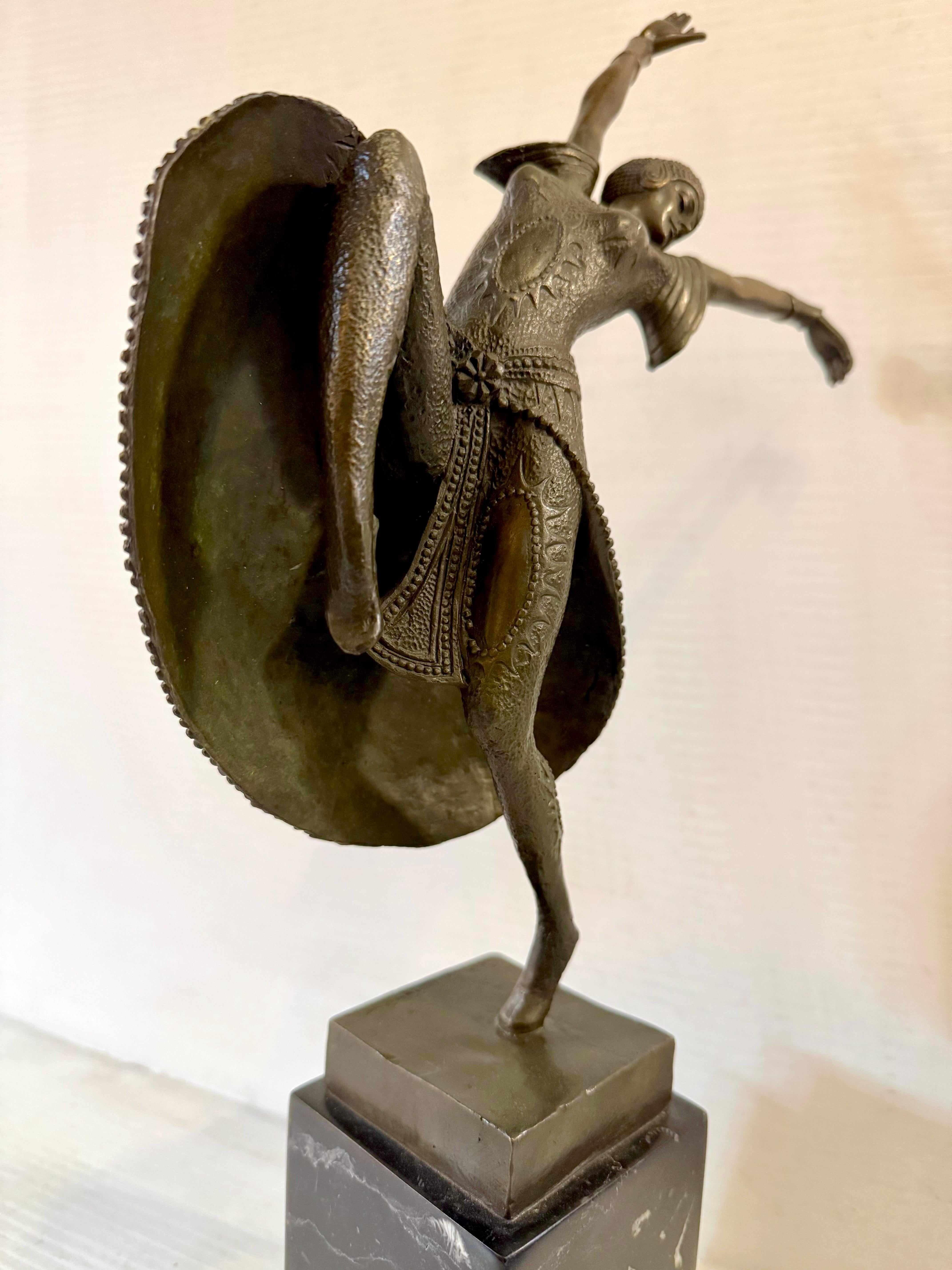 Alméria' Tanzende Figur attr Demétre Chiparus im Zustand „Gut“ im Angebot in Brooklyn, NY