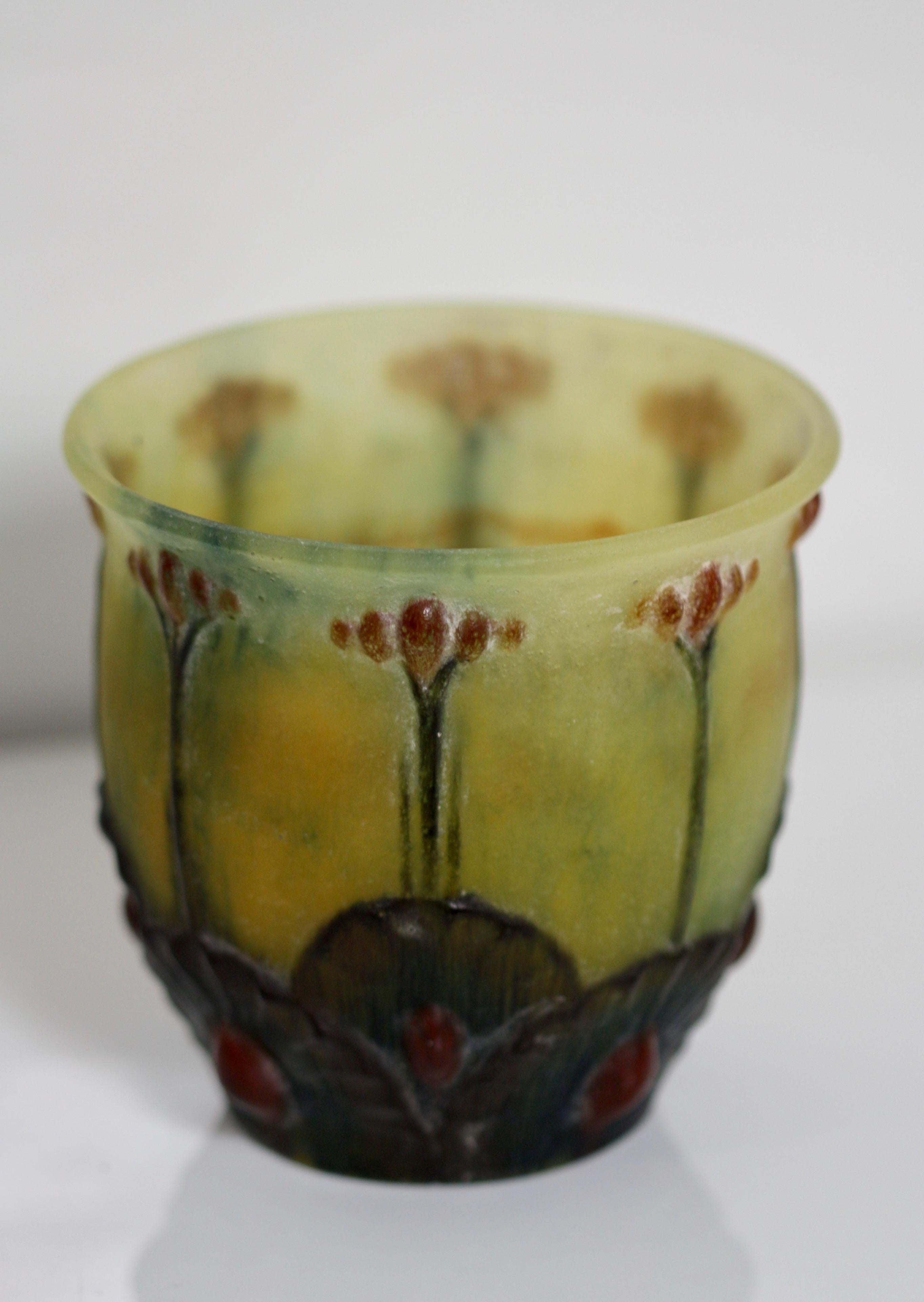 Vase aus Pate-de-Verre-Verglasung von Corretic, Walter, entworfen von Corretic, Frankreich, um 1925 (Glas) im Angebot