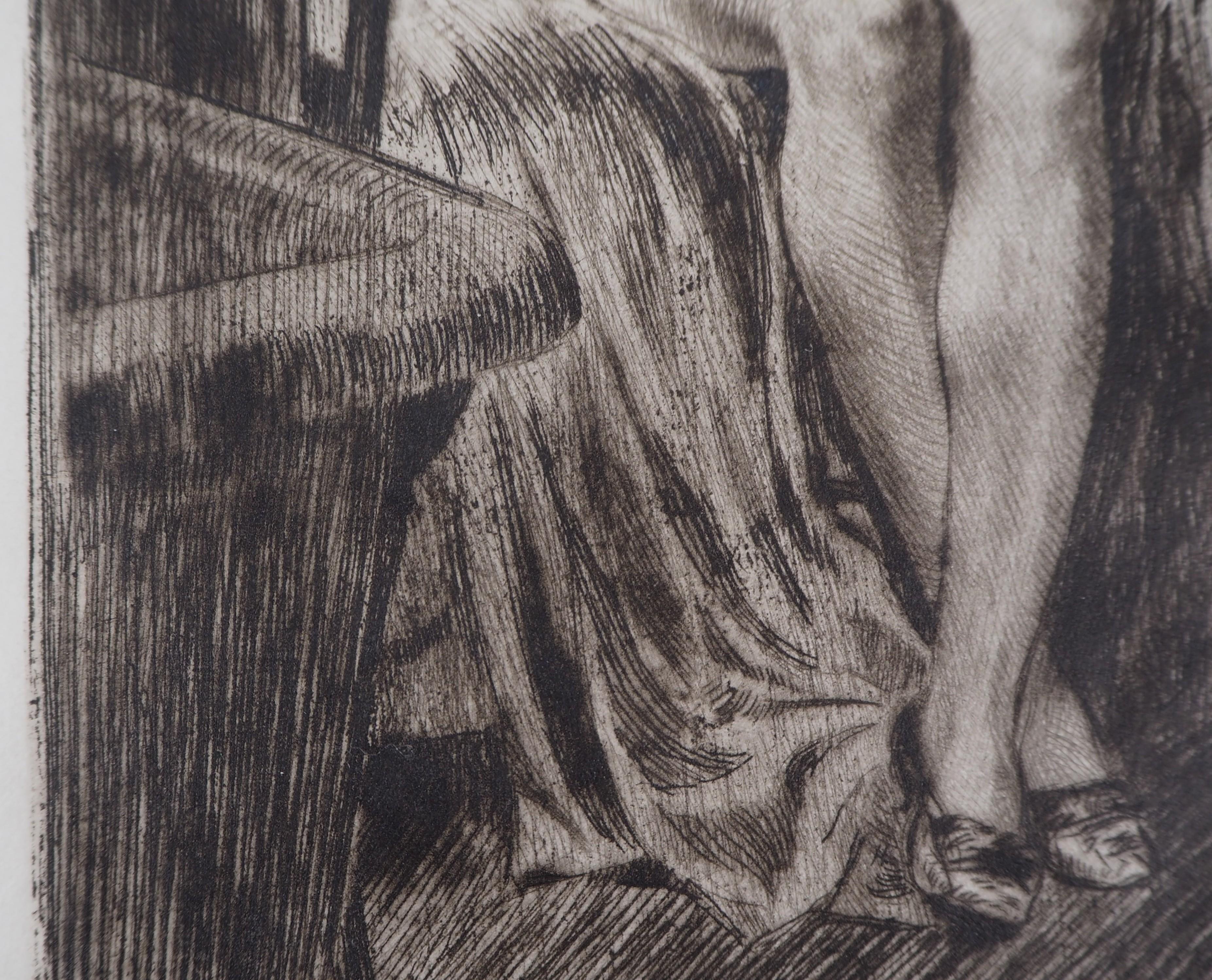 Lying Nude on a bed - Original Etching Handsigned  For Sale 1