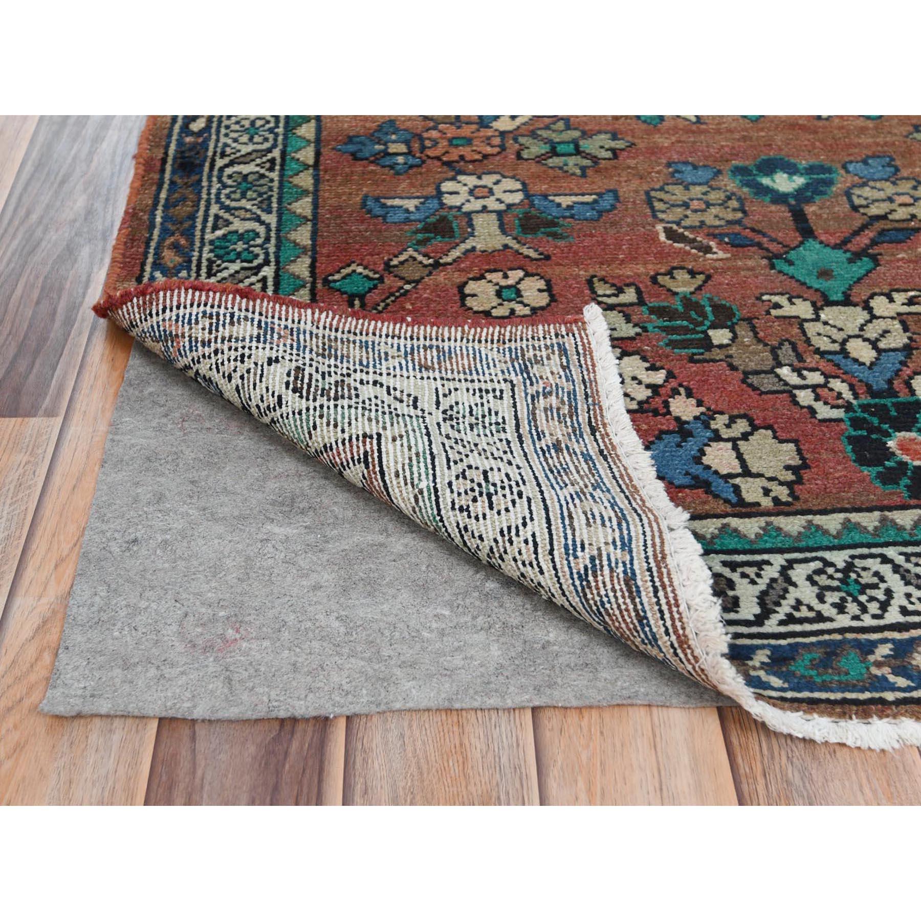 Handgeknüpfter persischer Lilahan-Teppich aus Wolle in Braun im Used-Look, handgeknüpft, Vintage (Mittelalterlich) im Angebot