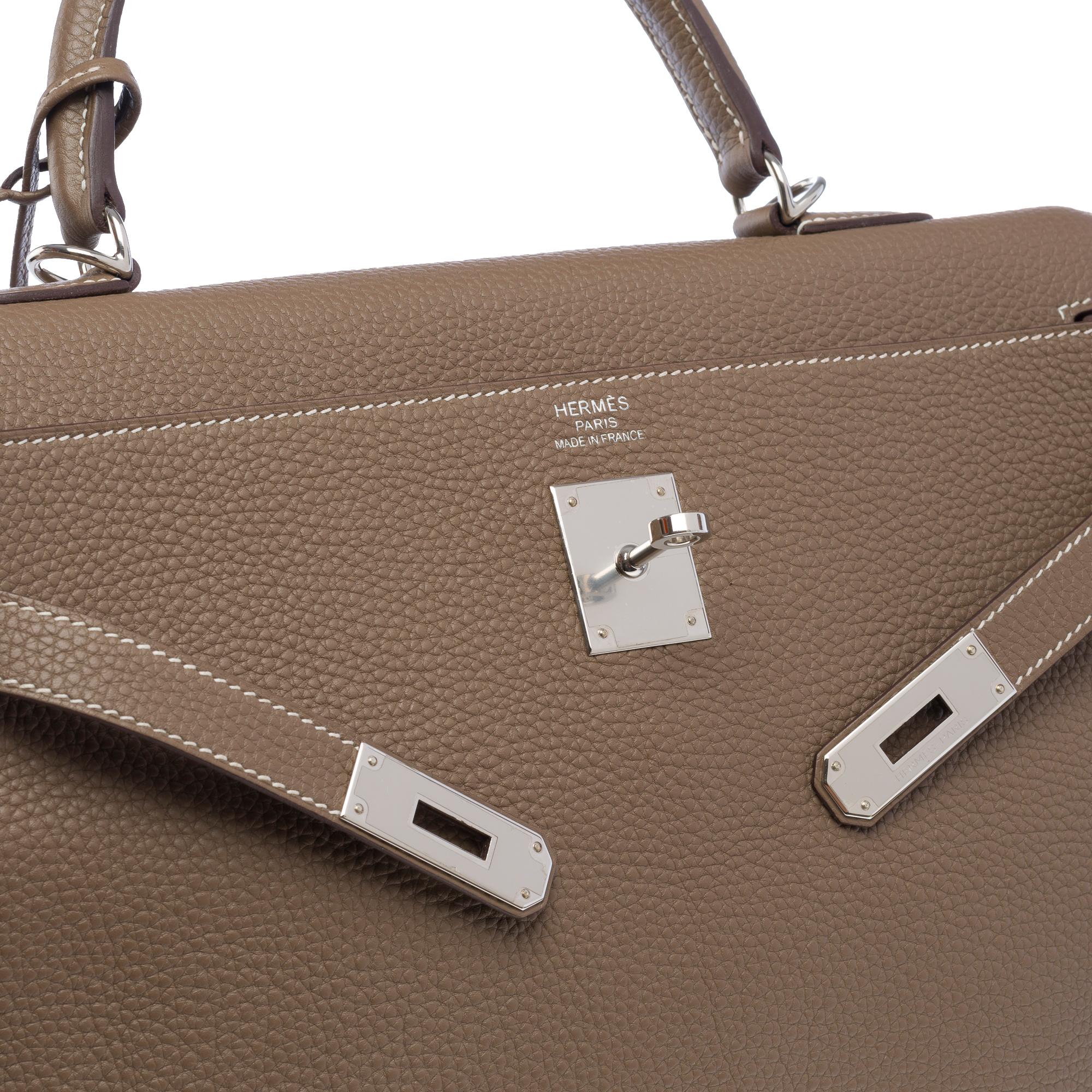 Women's or Men's Almost New Hermès Kelly 35 retourne handbag strap in Etoupe Togo leather, SHW For Sale