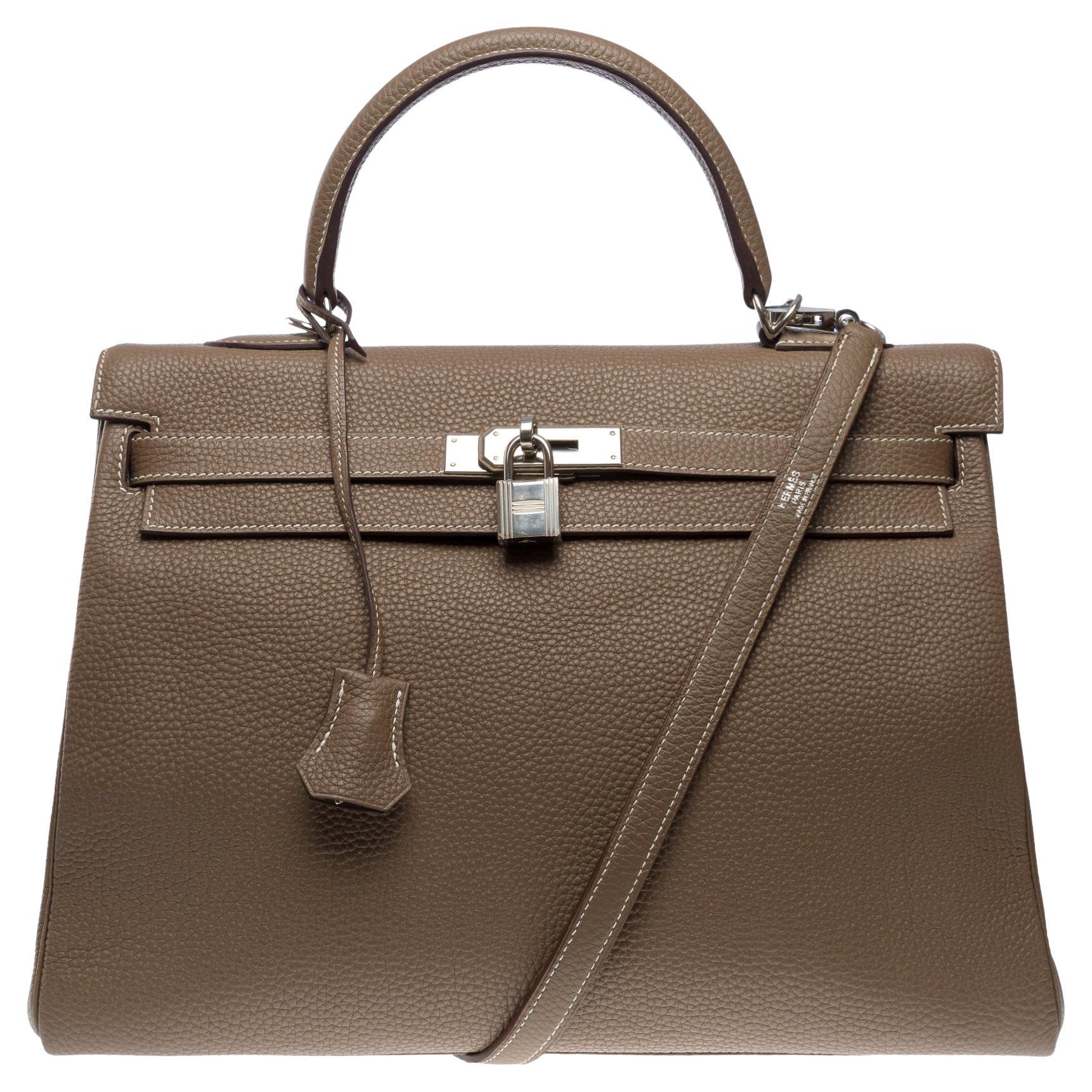 Almost New Hermès Kelly 35 retourne handbag strap in Etoupe Togo leather, SHW For Sale
