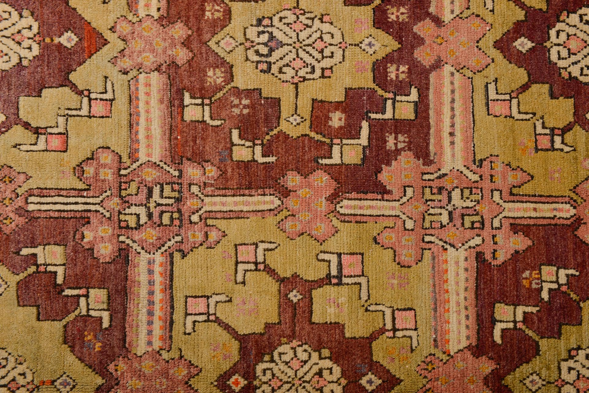 Almost Square Carpet Old Daskir 1