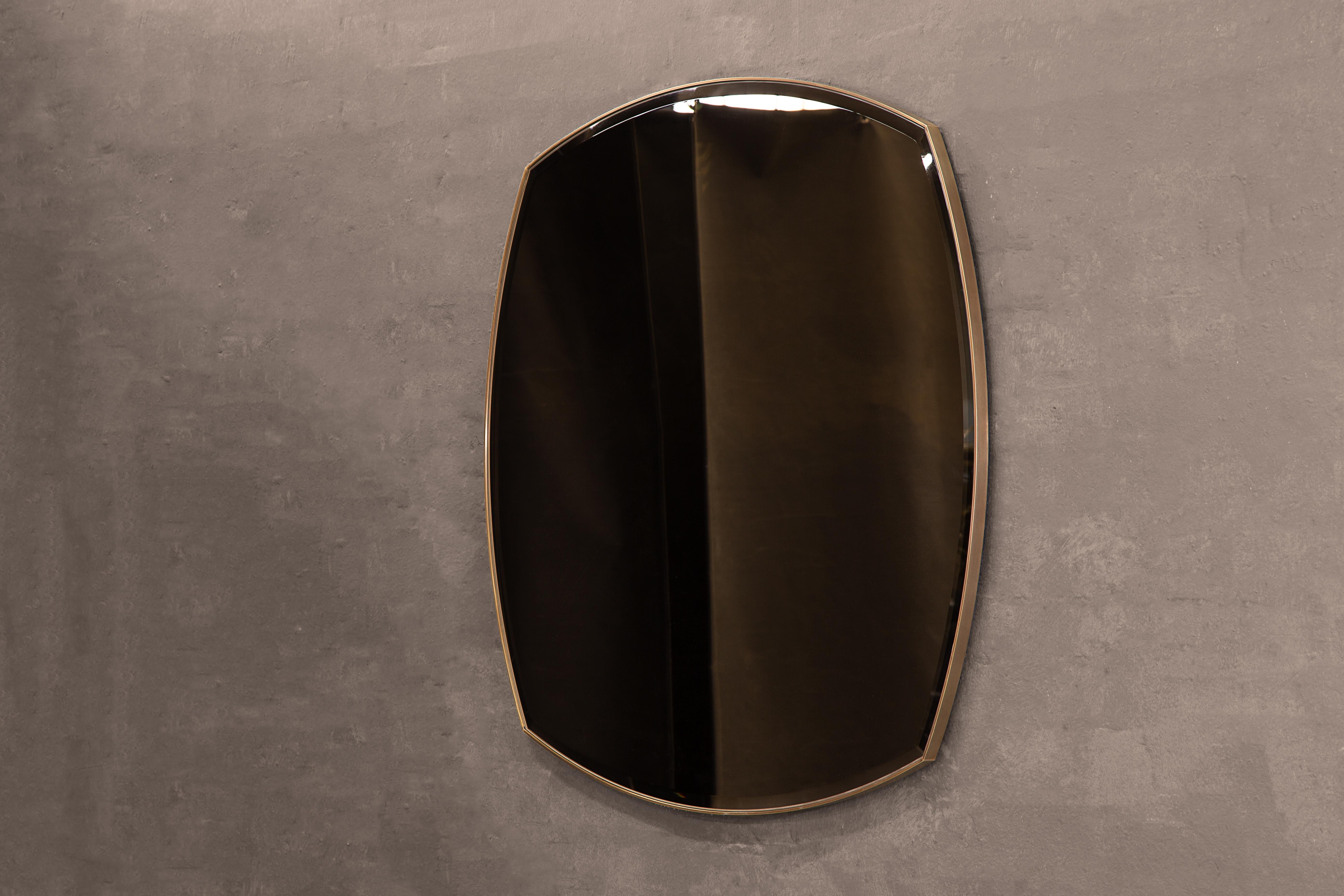 Noirci Miroir mural Alnwick - Acier noirci - Fait main en Grande-Bretagne - Large en vente
