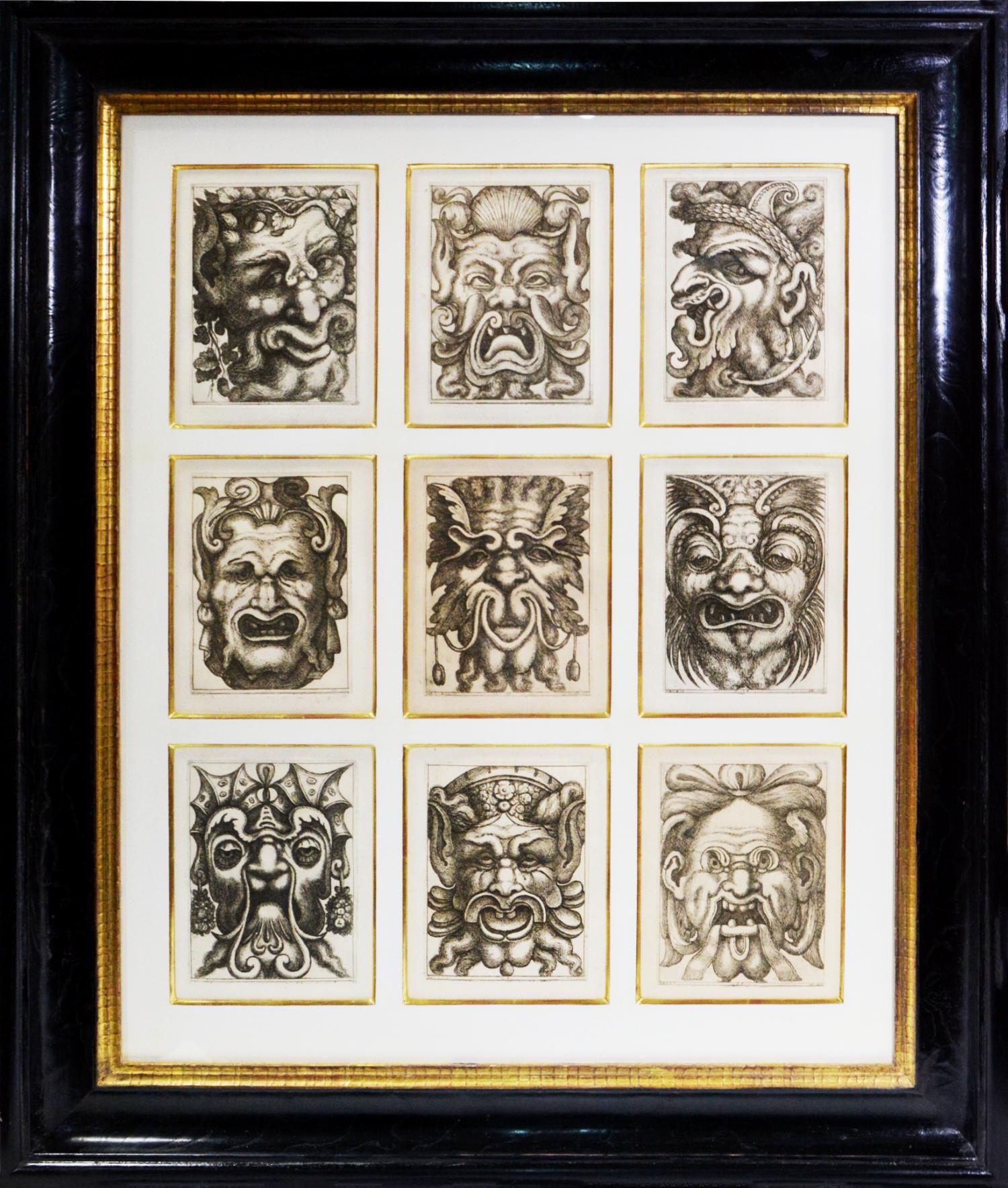 Gruppe von neun grotesken Masken