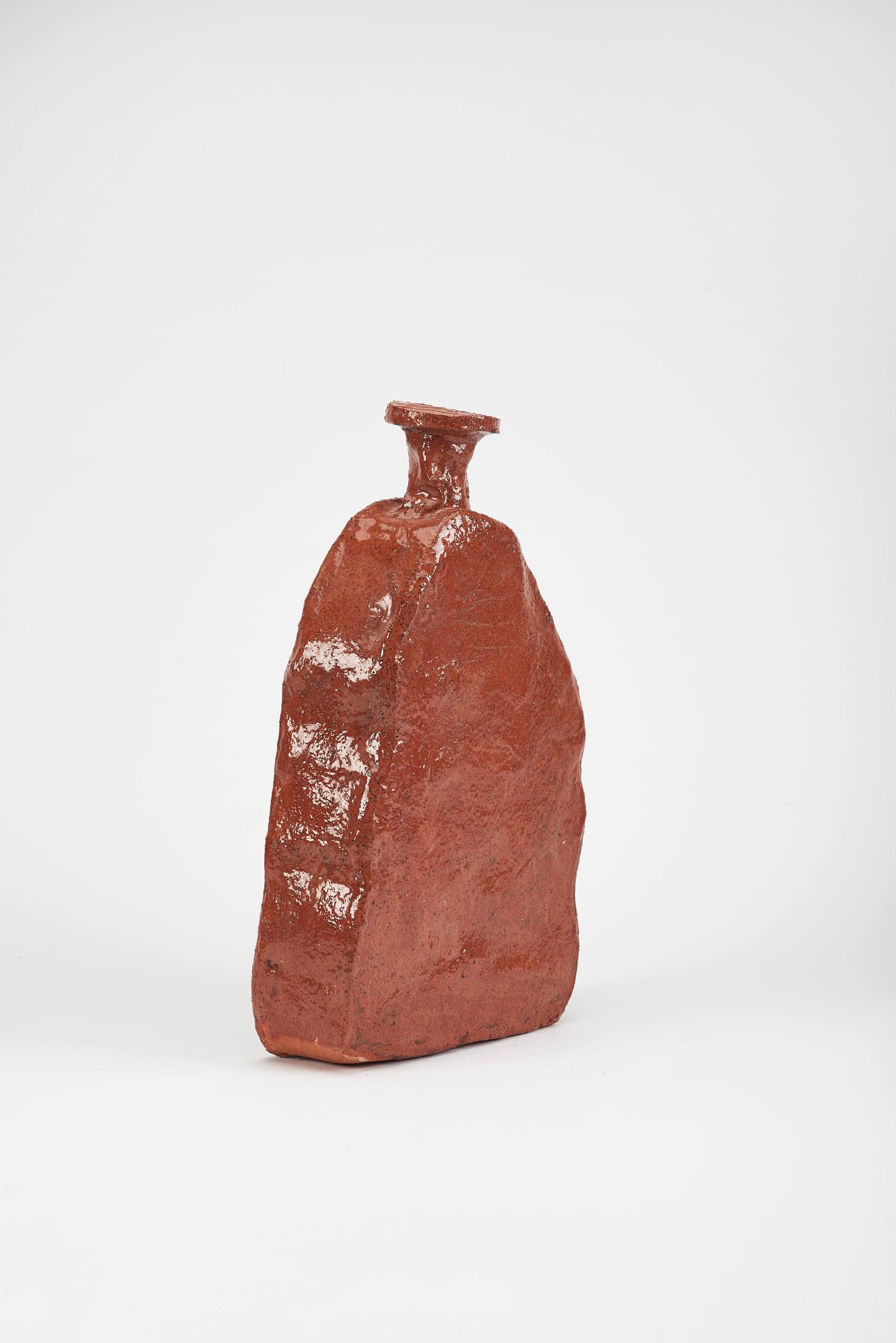 Forma Orgánica Contemporánea, Jarrón Mediano de Cerámica Rojo Rubí de Willem Van Hooff Posmoderno en venta