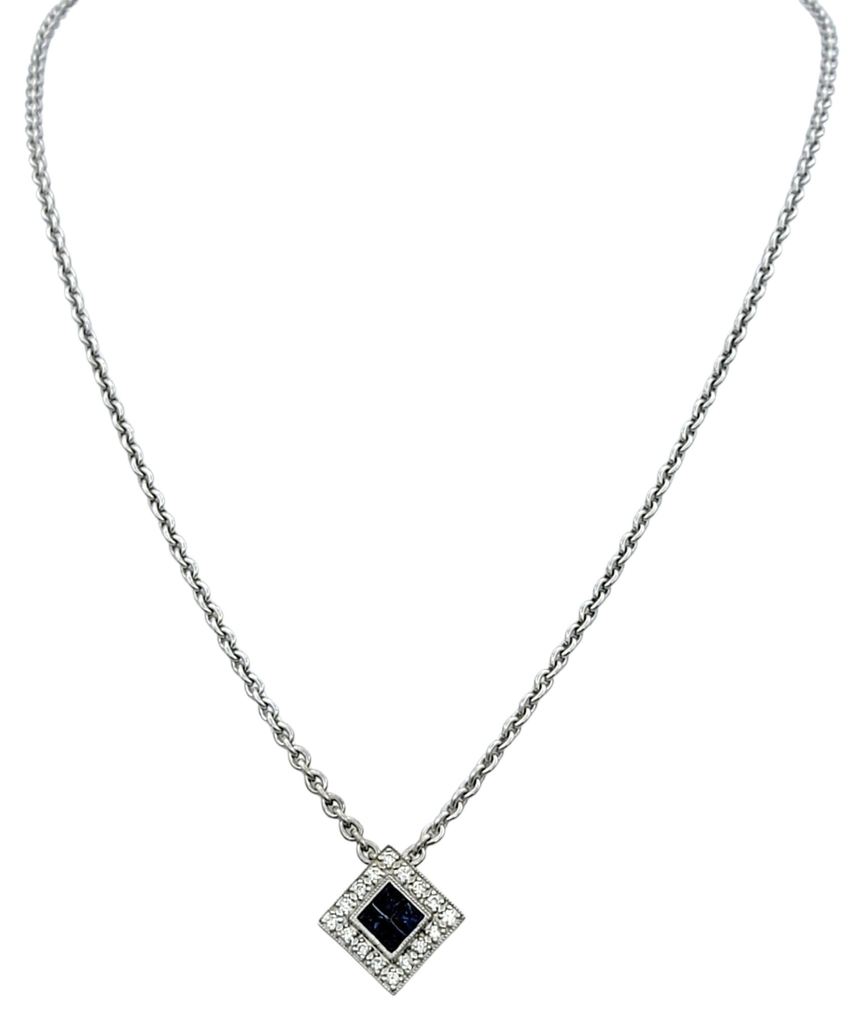 Contemporain A'lor by Charriol Collier pendentif en or blanc 18 carats avec saphir bleu et diamants en vente