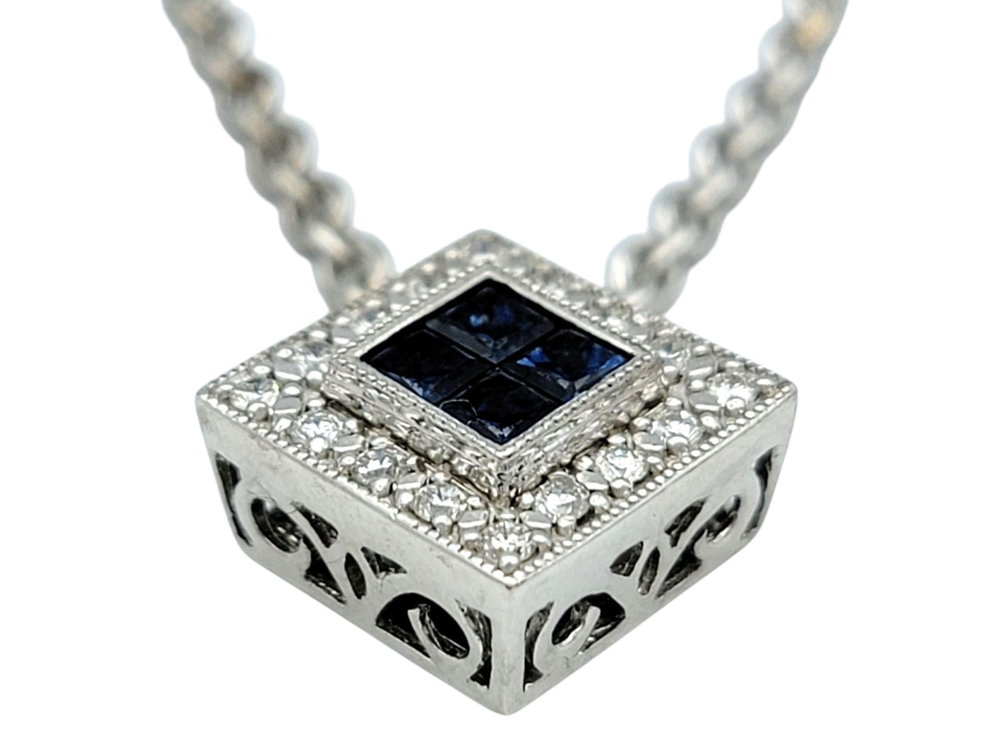 Taille princesse A'lor by Charriol Collier pendentif en or blanc 18 carats avec saphir bleu et diamants en vente