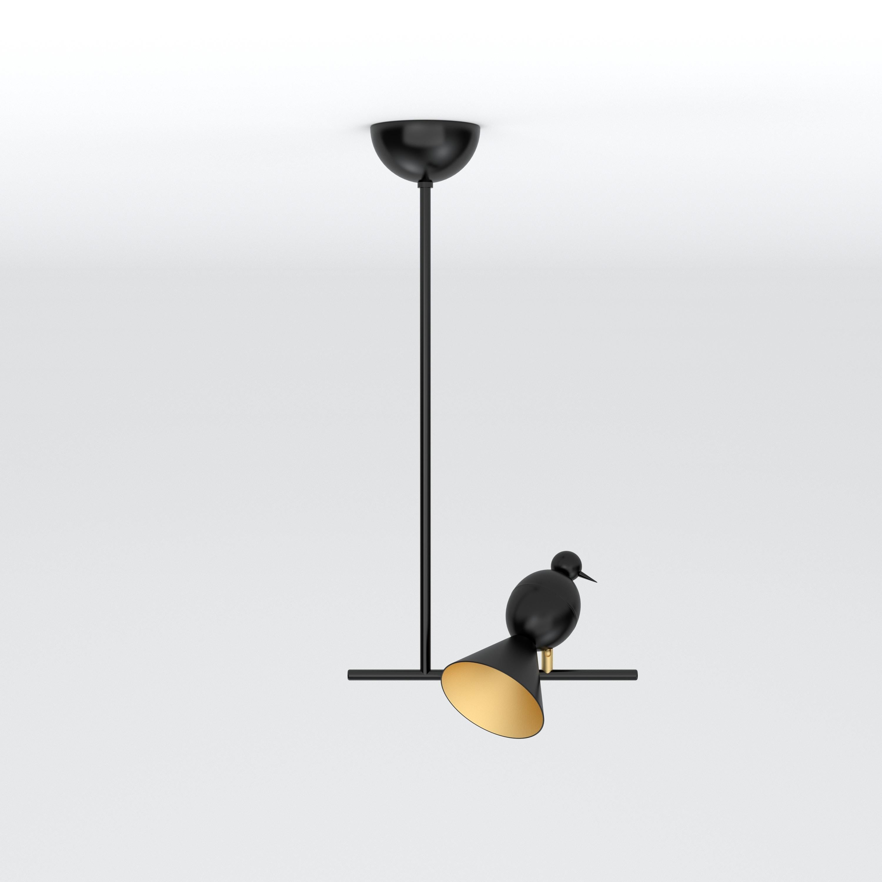 Plafoniera Alouette 1 Bird T di Atelier A&T
Dimensioni: P 10 x L 32 x H 60 cm.
Materiali: Metallo verniciato a polvere.

Disponibile nelle versioni nera, bianca o a colori.
Disponibile anche con riflettore bianco.

Tutte le nostre lampade possono