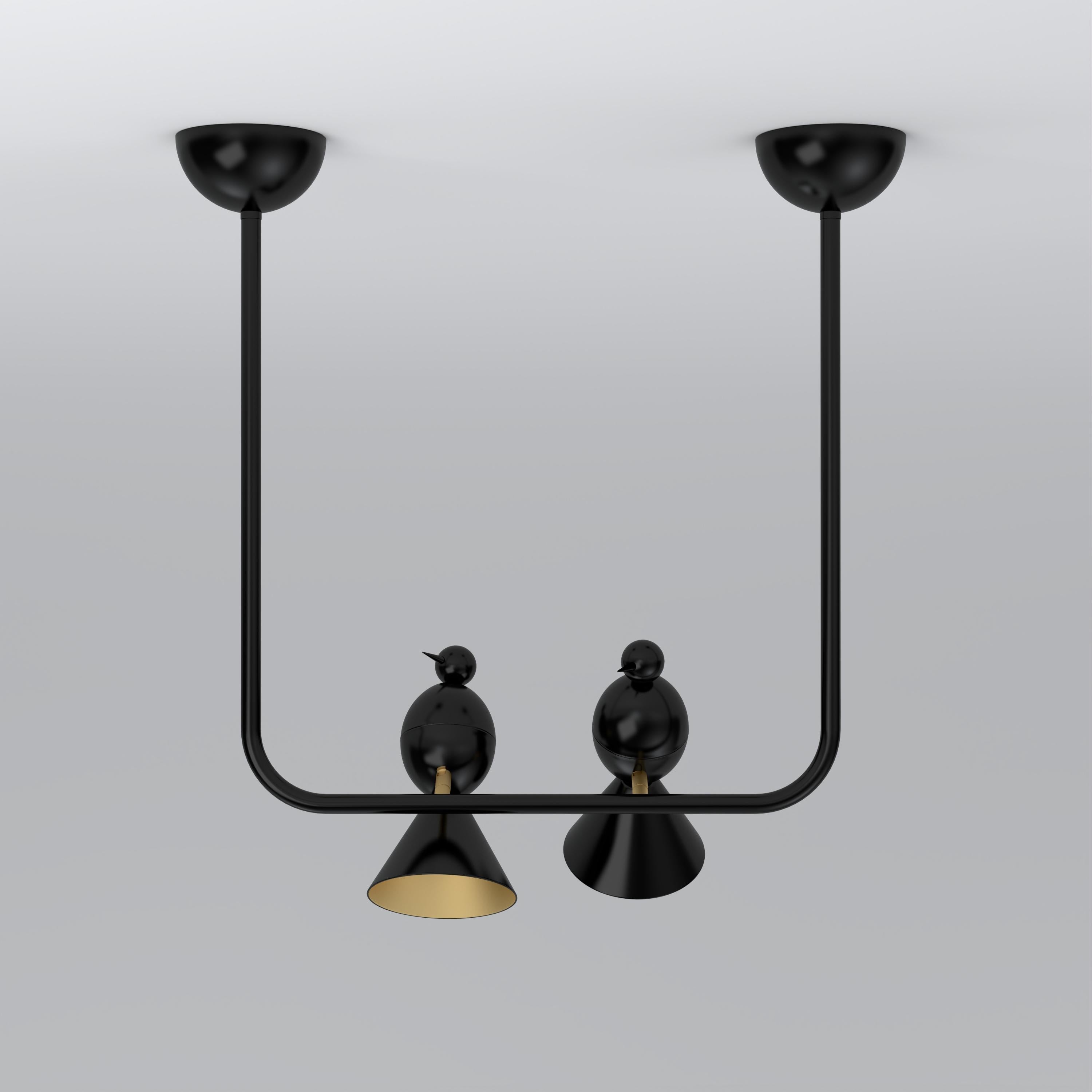 Plafoniera Alouette 2 Birds U di Atelier Ati
Dimensioni: D 10 x L 48 x H 54 cm.
Materiali: Metallo verniciato a polvere.

Disponibile nelle versioni nera, bianca o a colori.
Disponibile anche con riflettore bianco.

Tutte le nostre lampade possono