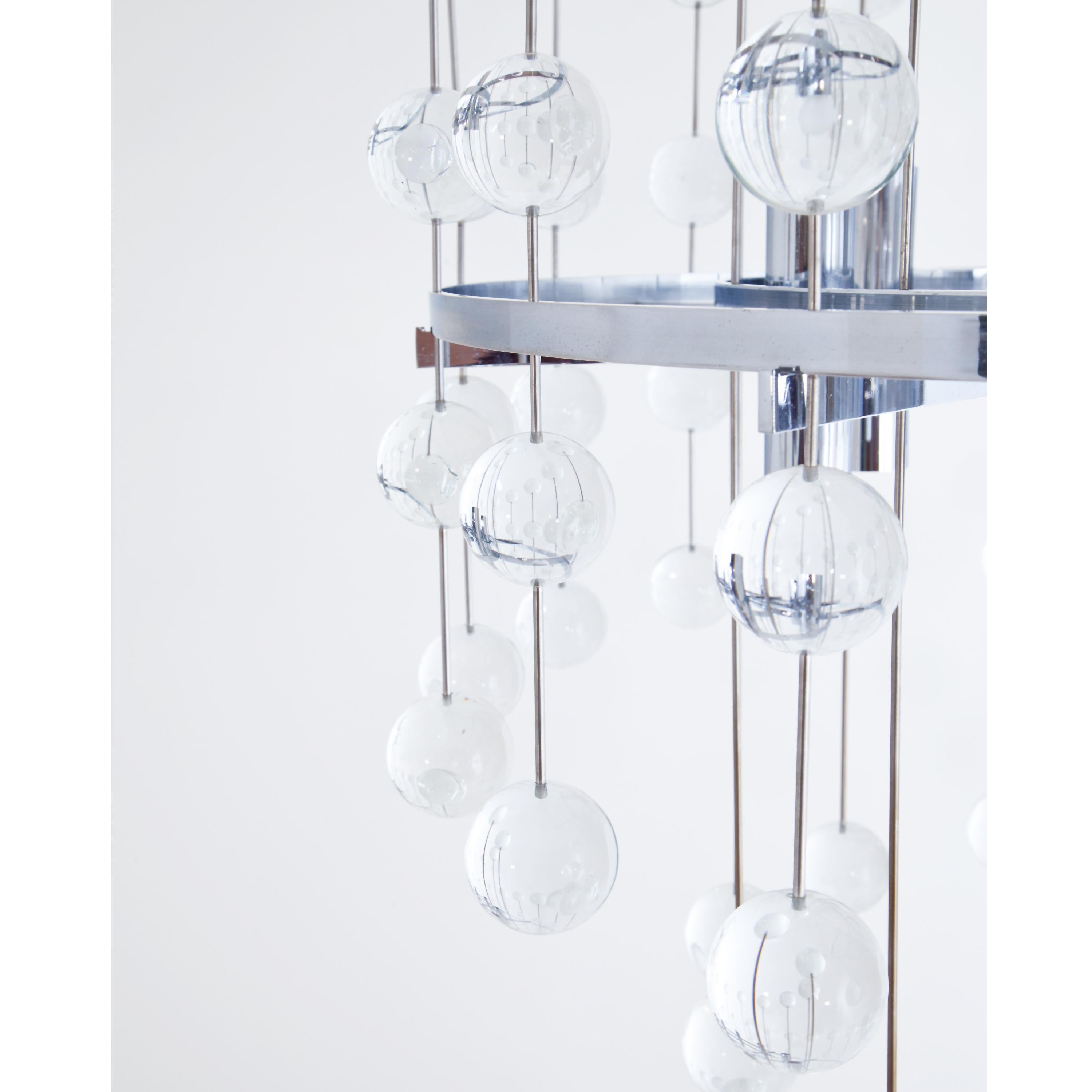 Aloys F. Gangkofner Glass and Chromed Steel Chandelier, Munich, 1970s In Good Condition For Sale In Greding, DE