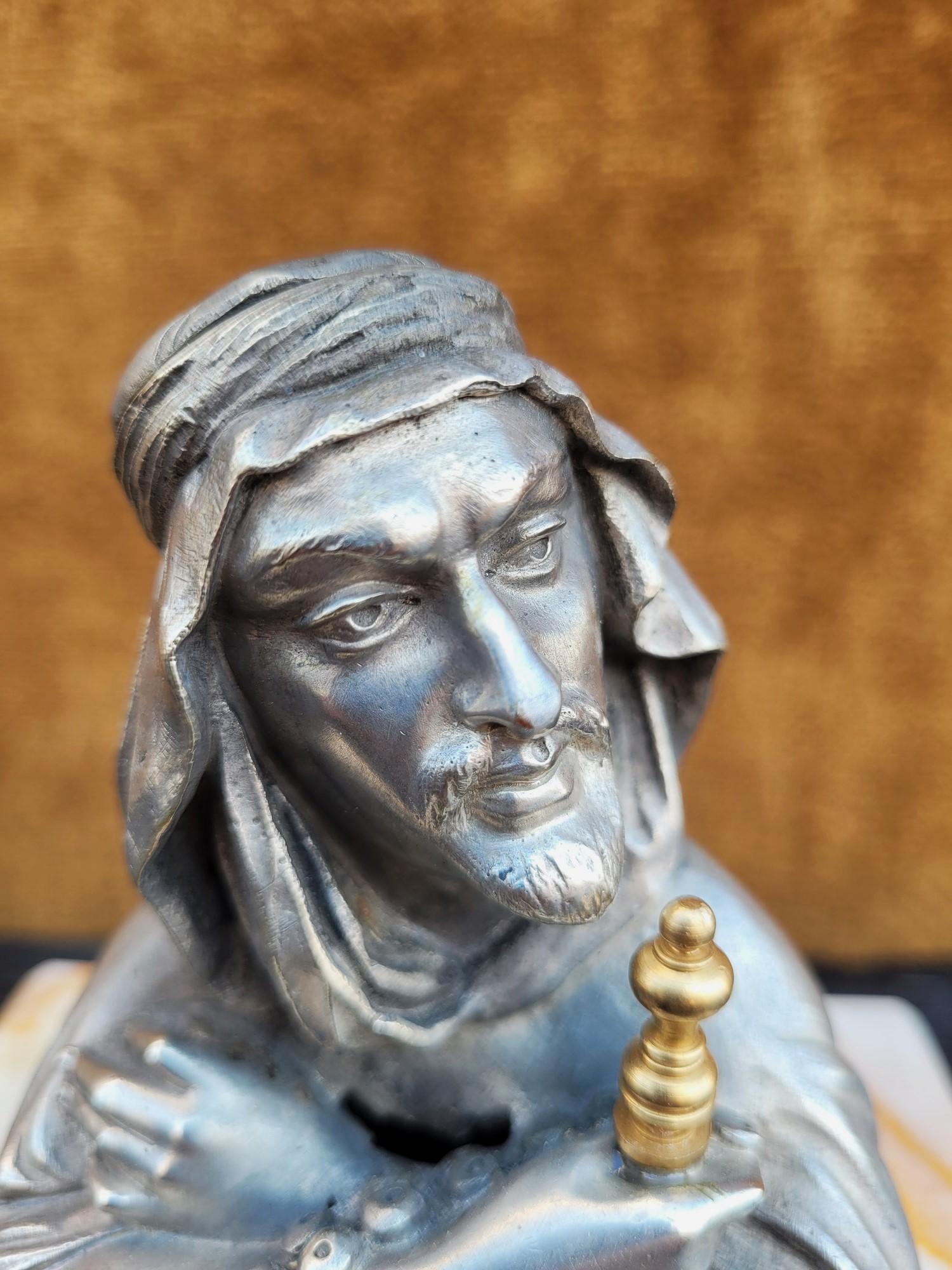 Alp Giroux, versilbertes Bronze-Tintenfass, orientalisch, 19. Jahrhundert (Maurisch) im Angebot