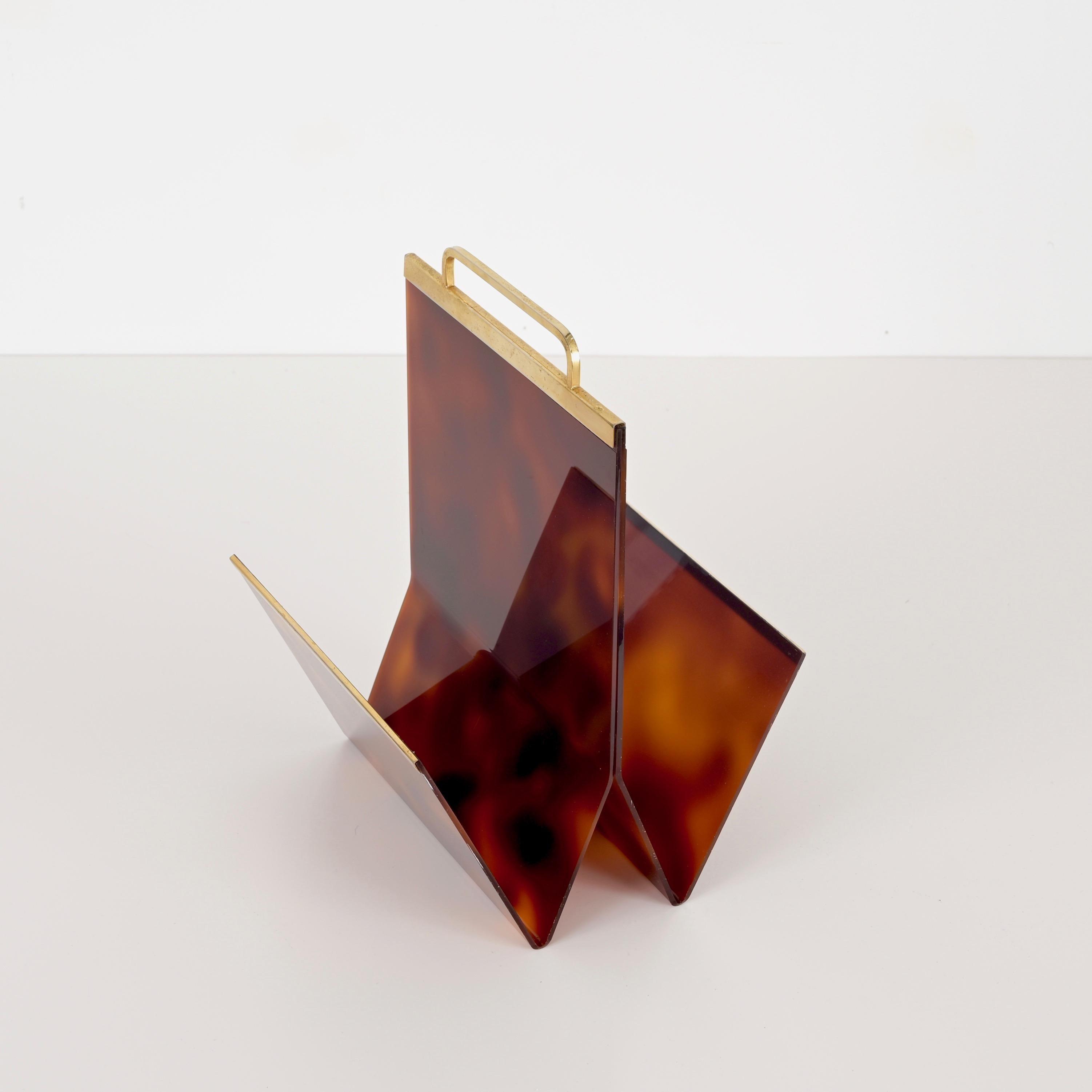 20th Century Alpac Midcentury Tortoiseshell Lucite and Brass Magazine Rack, Dior, France 1970 For Sale