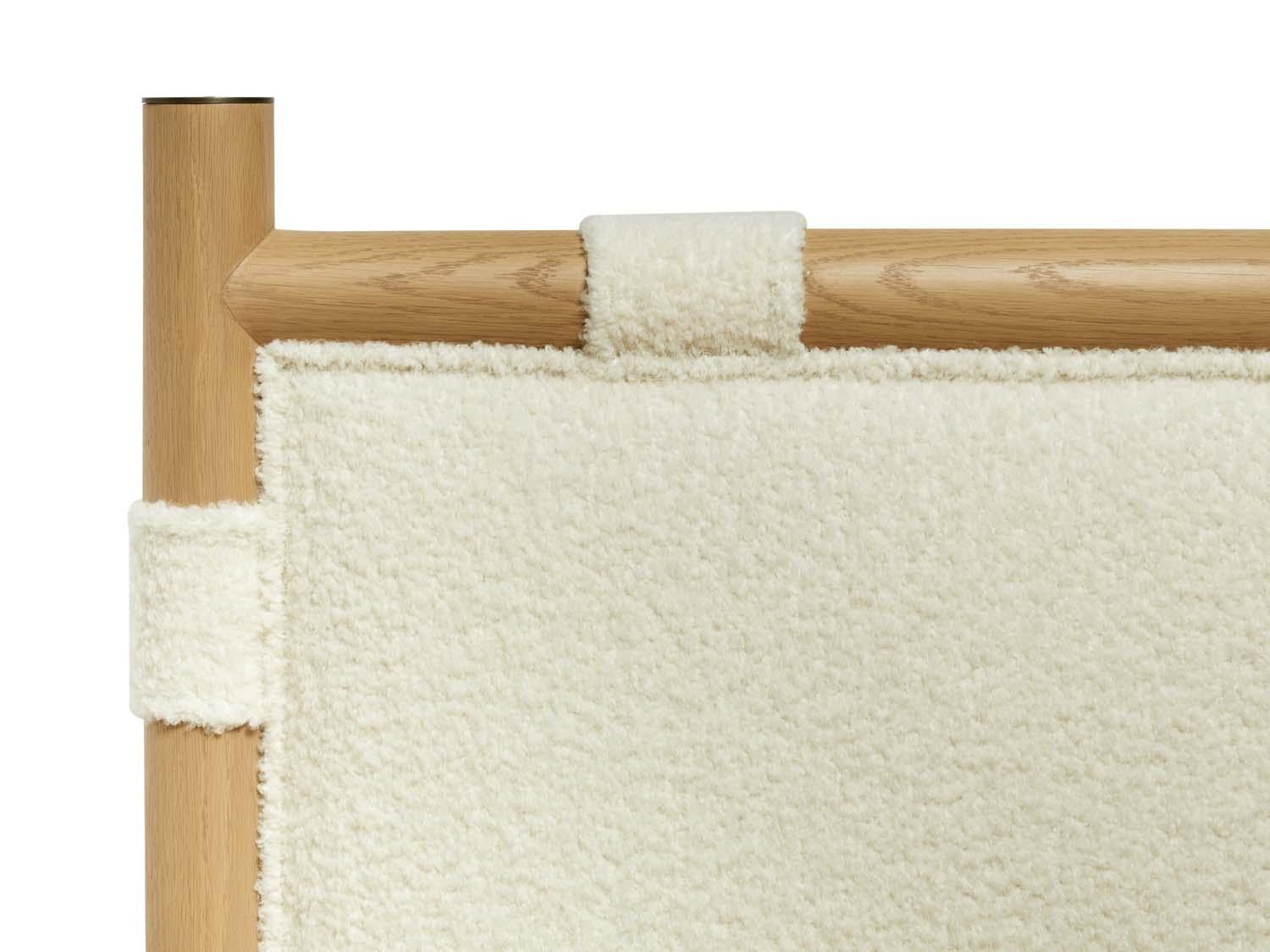 Mid-Century Modern Lit Chiselhurst en Alpaga Bouclé par Lawson-Fenning, Queen en vente