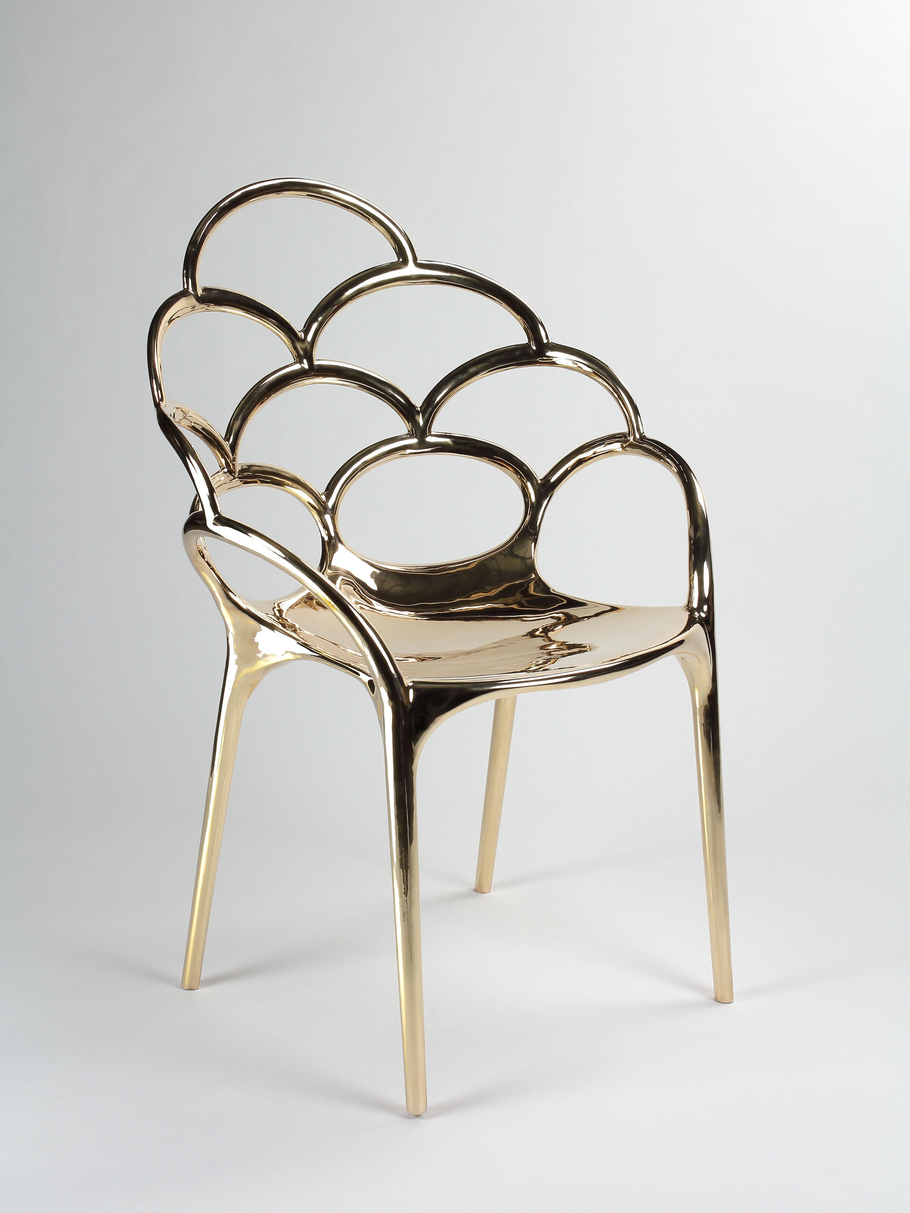 Sedia Alpemare in bronzo fuso lucidato a specchio di Barberini & Gunnell
Edizione limitata di 12 copie + 2 AP + 1 p.
Dimensioni: D 60 x L 67 x H 100 cm. 
Materiali: Bronzo fuso lucidato a specchio.

Edizione limitata, firmata e numerata dagli