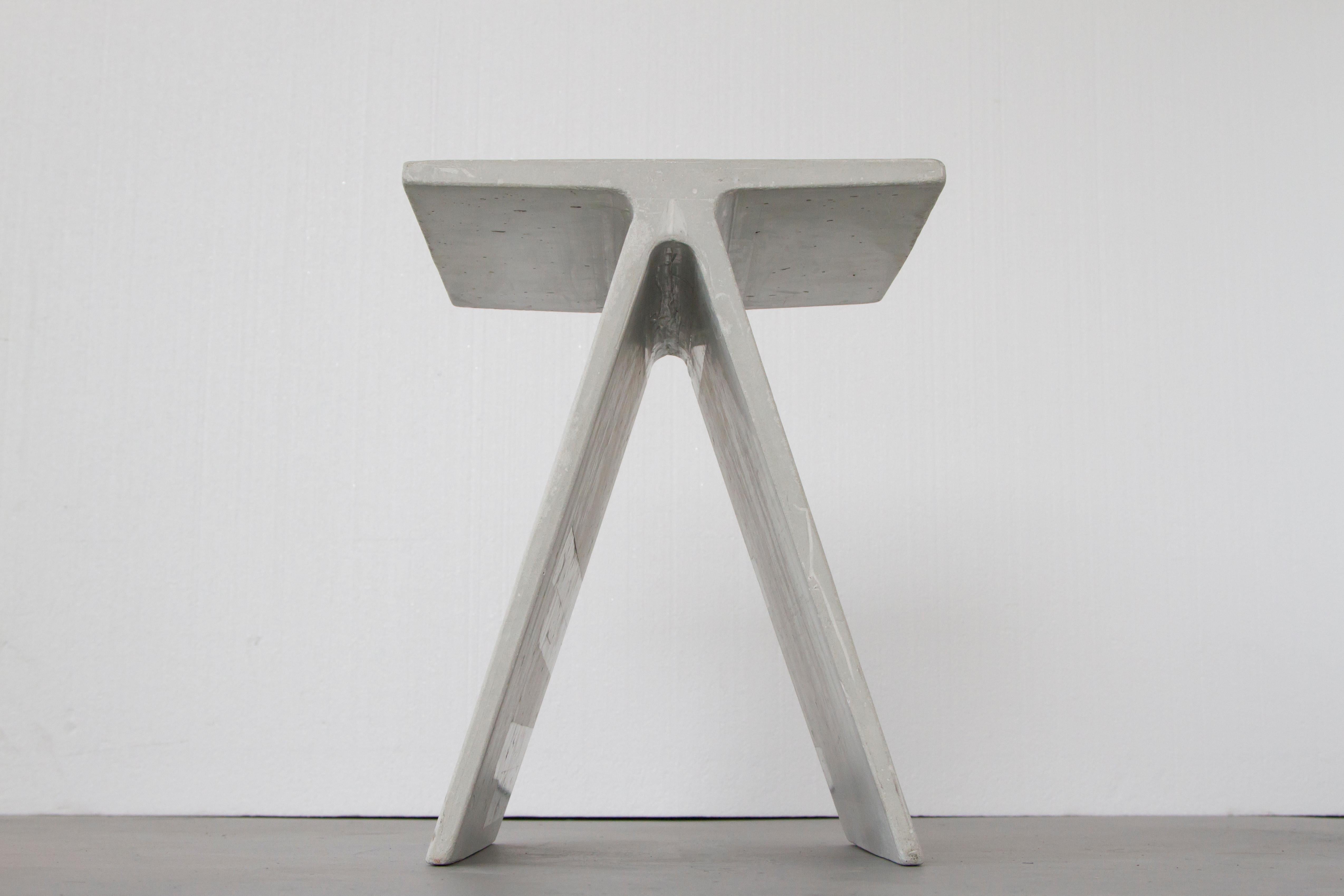 Alpha Q End Table or Stool, Concrete Chapa Ed. for Indoor or Outdoor by Mtharu im Angebot 6