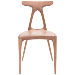 Alpha, Silla de comedor contemporánea apilable de roble macizo de Made in Ratio