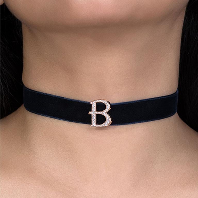 Alphabet 'B' Bag Bijoux with Natural Diamonds In New Condition For Sale In Dubai, AE