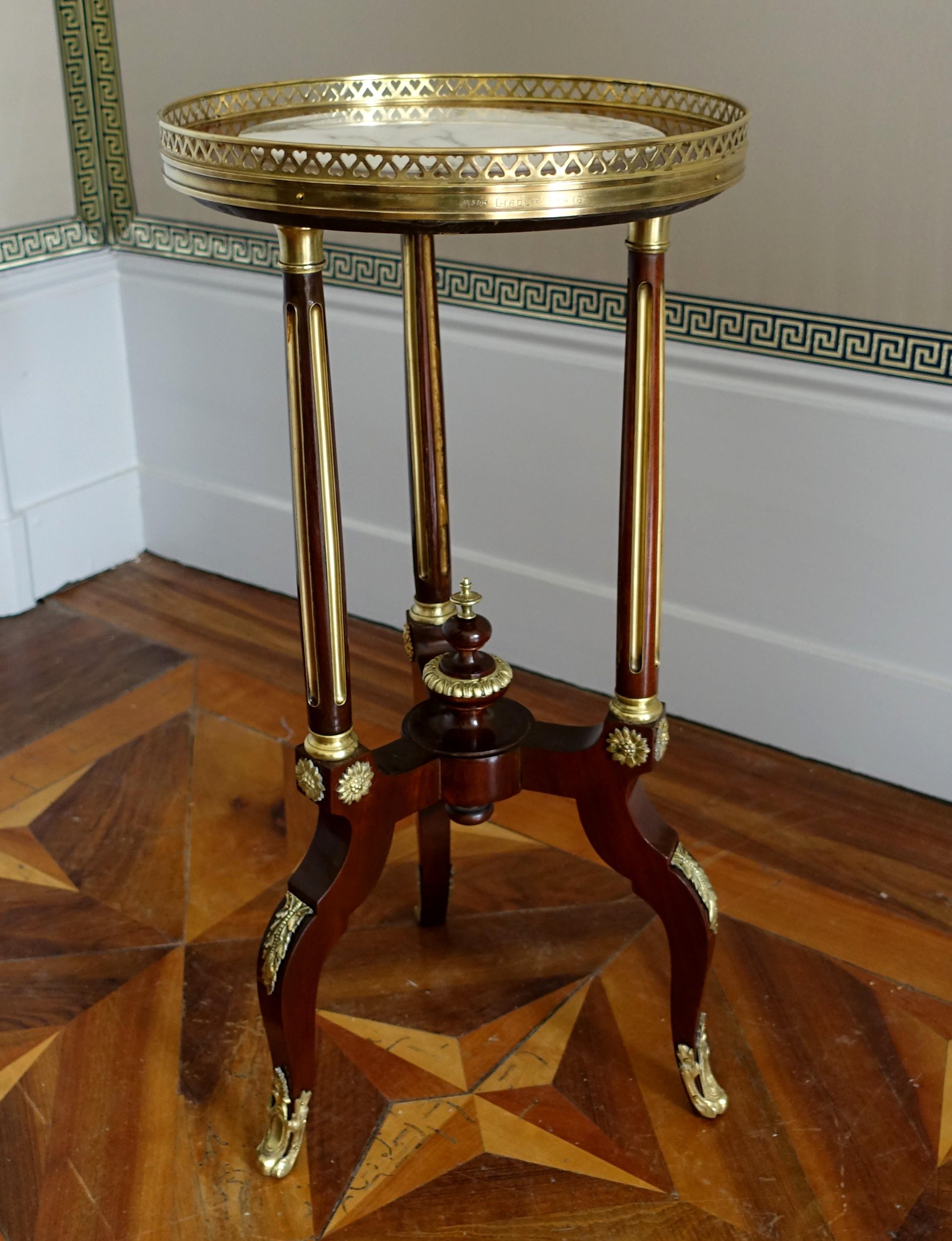Napoléon III Alphonse Giroux Paris : guéridon en acajou - signé en vente
