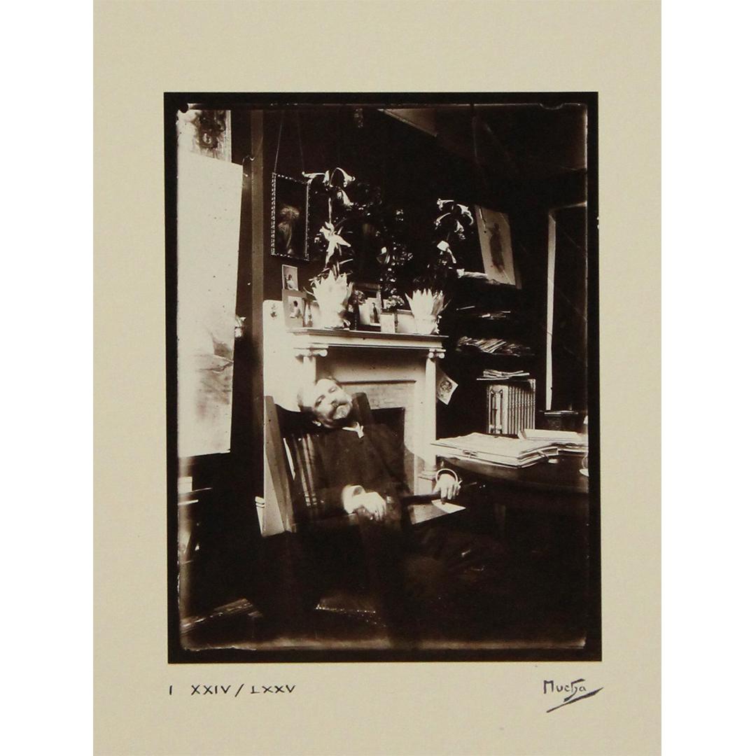 1975 portfolio Settings & Models - suite de dix plaques photographiques d'après Mucha en vente 7