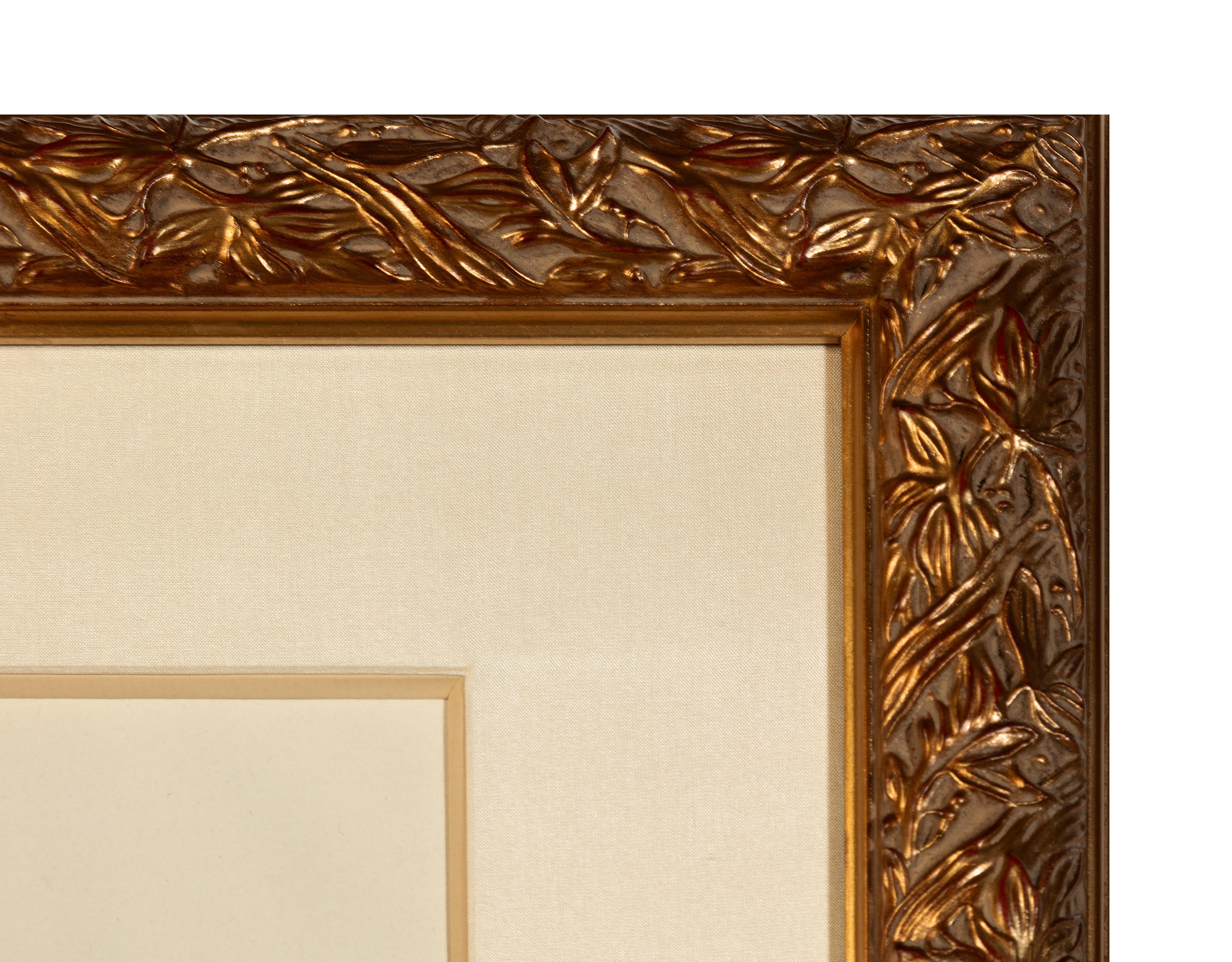 Farblithographie des späten 19. Jahrhunderts, Art nouveau-Stil, verzierte Buchplatte, weibliches Thema (Beige), Portrait Print, von Alphonse Mucha