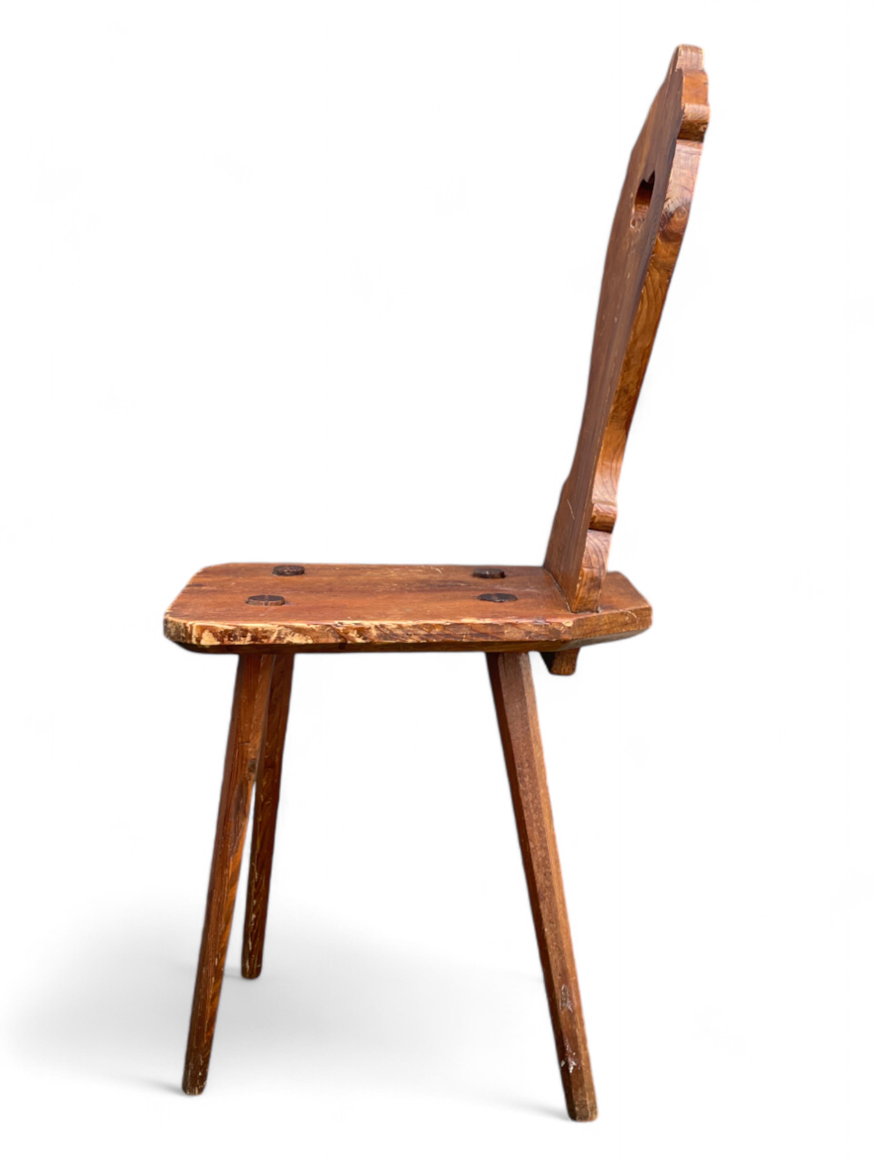 Alpine Stuhl aus Tannenholz im Zustand „Gut“ im Angebot in Vo', Veneto