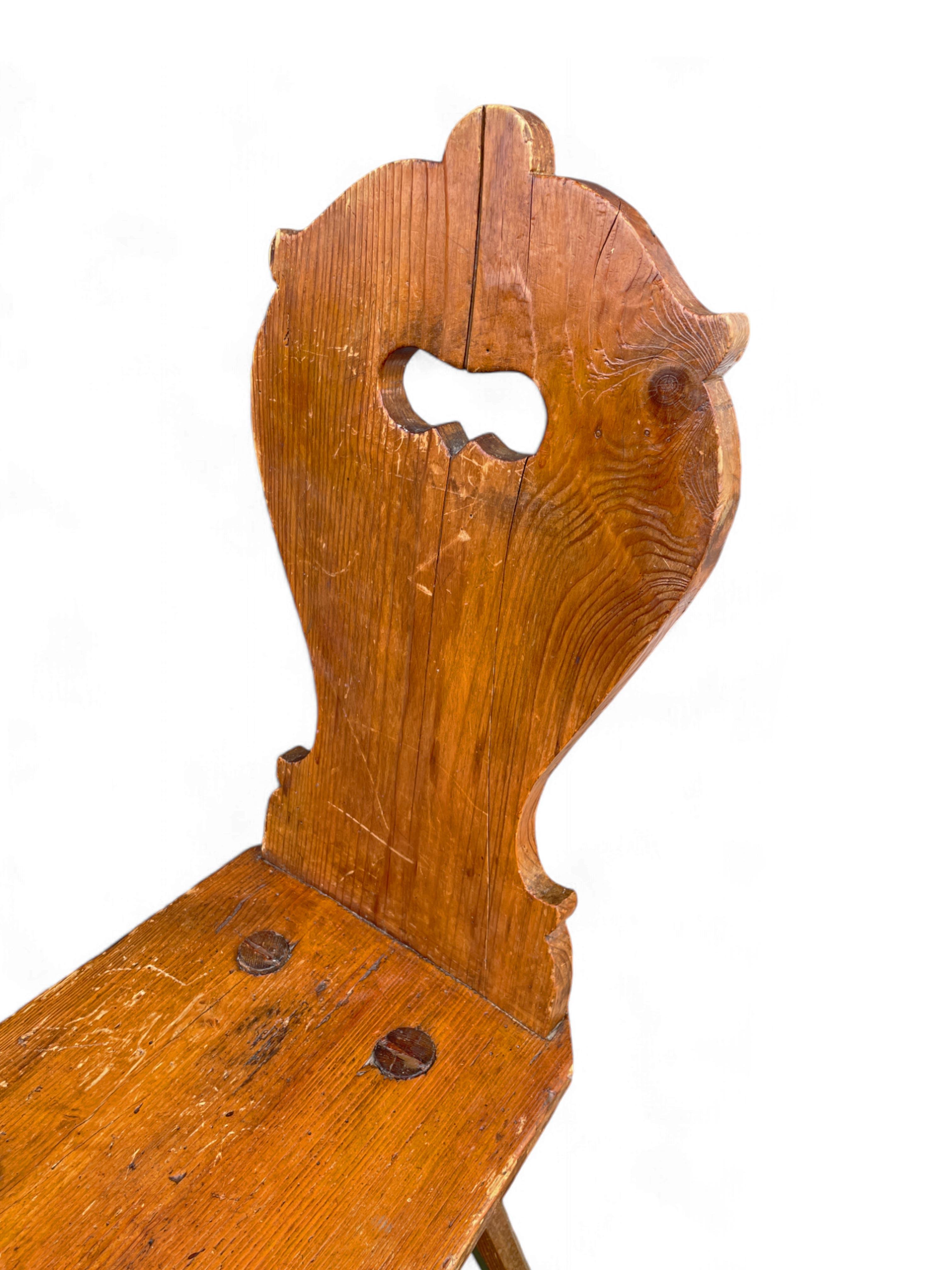 Alpine Stuhl aus Tannenholz im Angebot 3