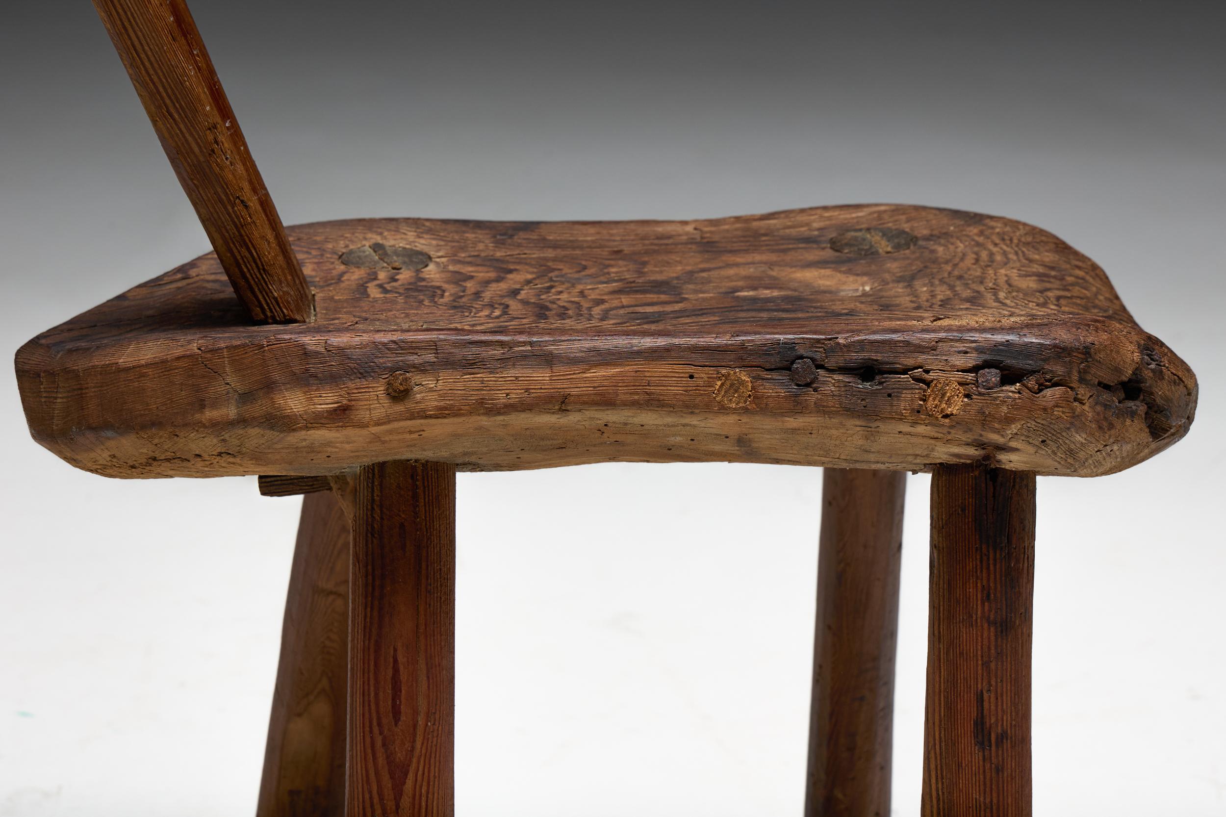 Chaise d'art populaire alpin, France, 19e siècle en vente 5